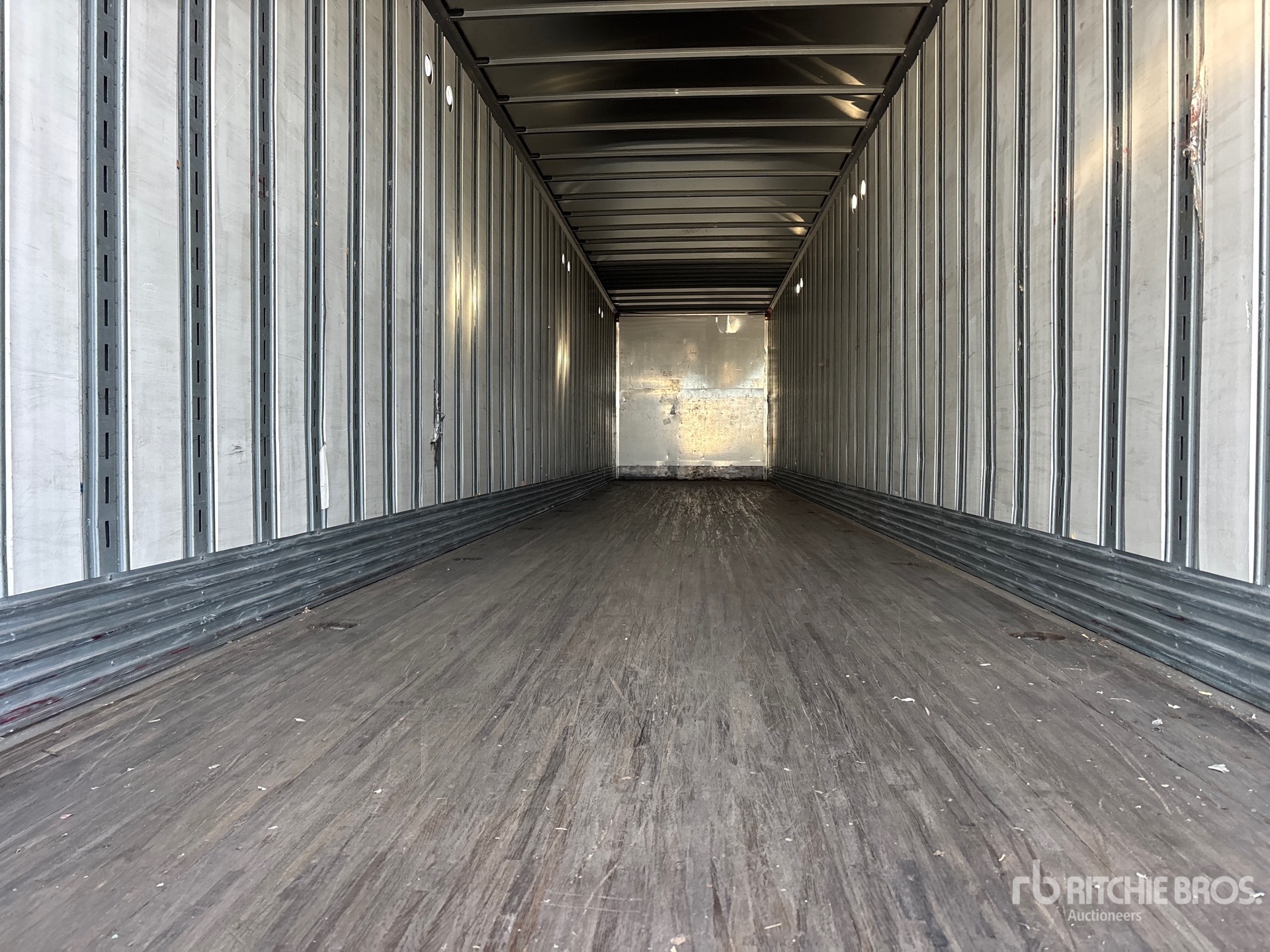 2020 Hyundai 53 FT X 102 IN TRI/A