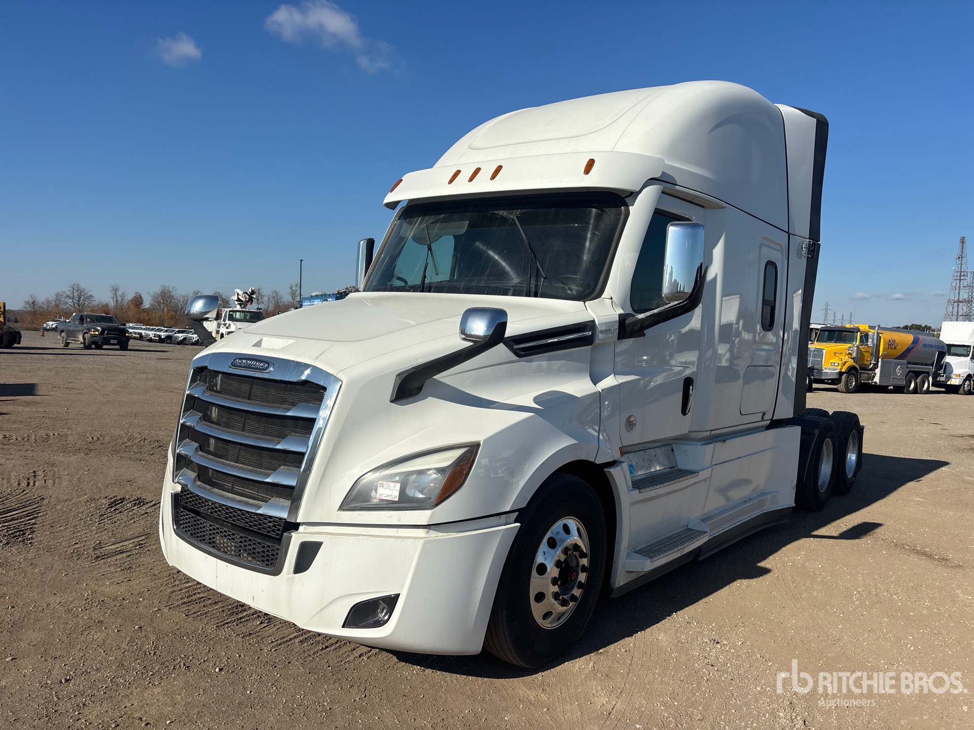 2022 Freightliner CASCADIA 126