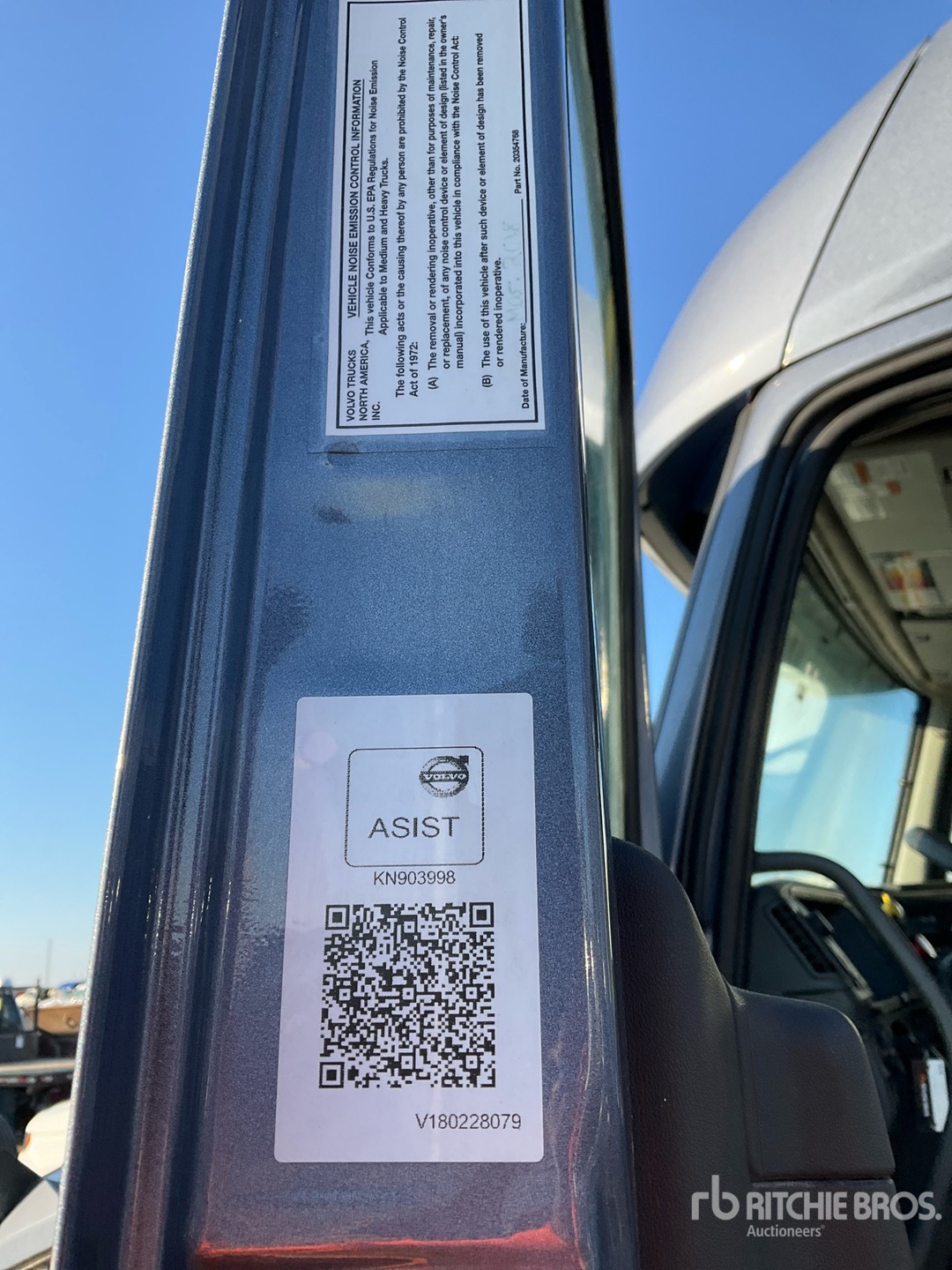 2019 Volvo VNL760