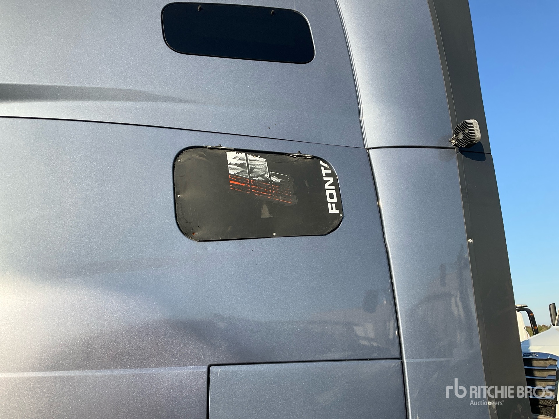 2019 Volvo VNL760