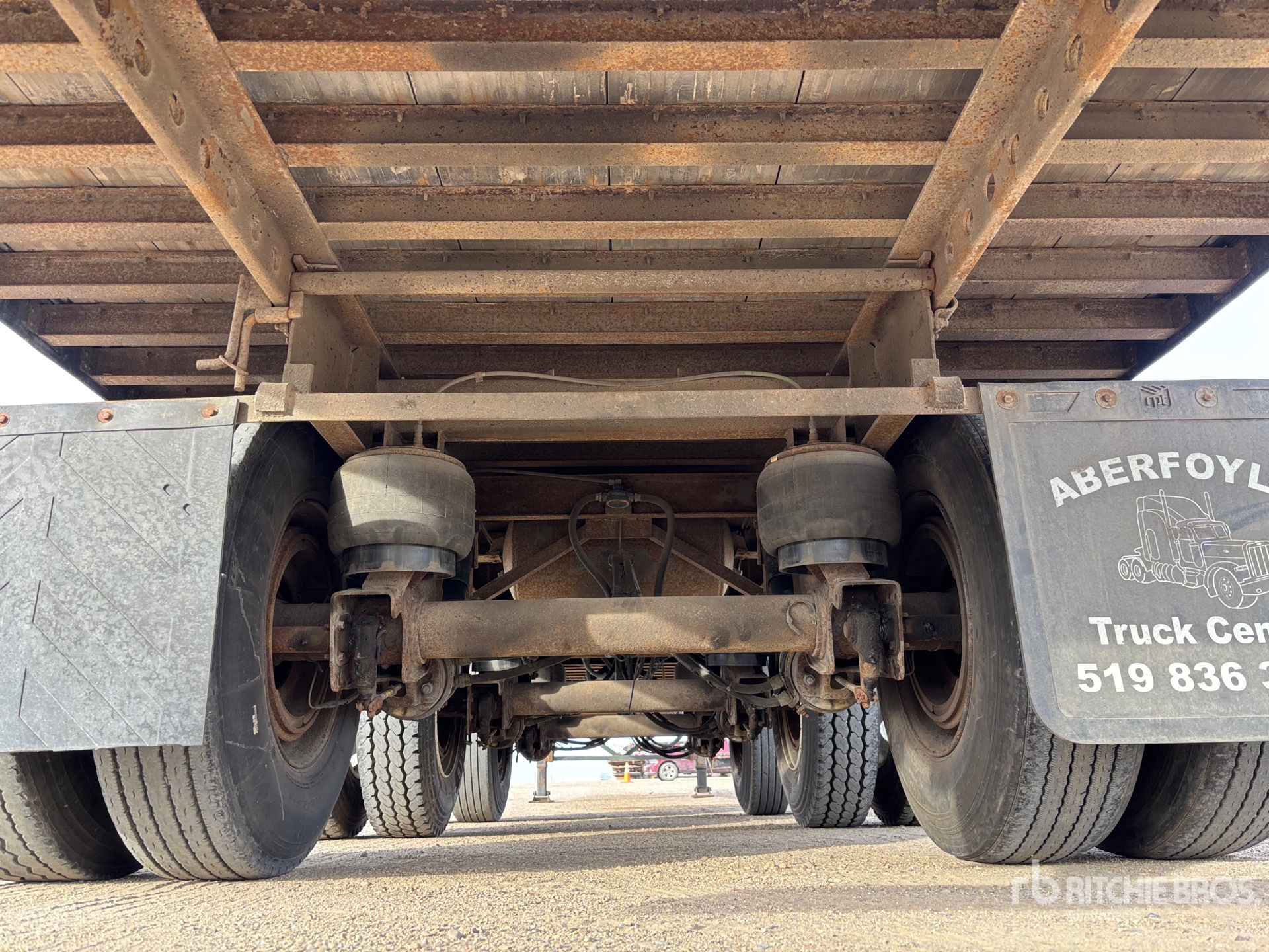 2004 Manac FV943