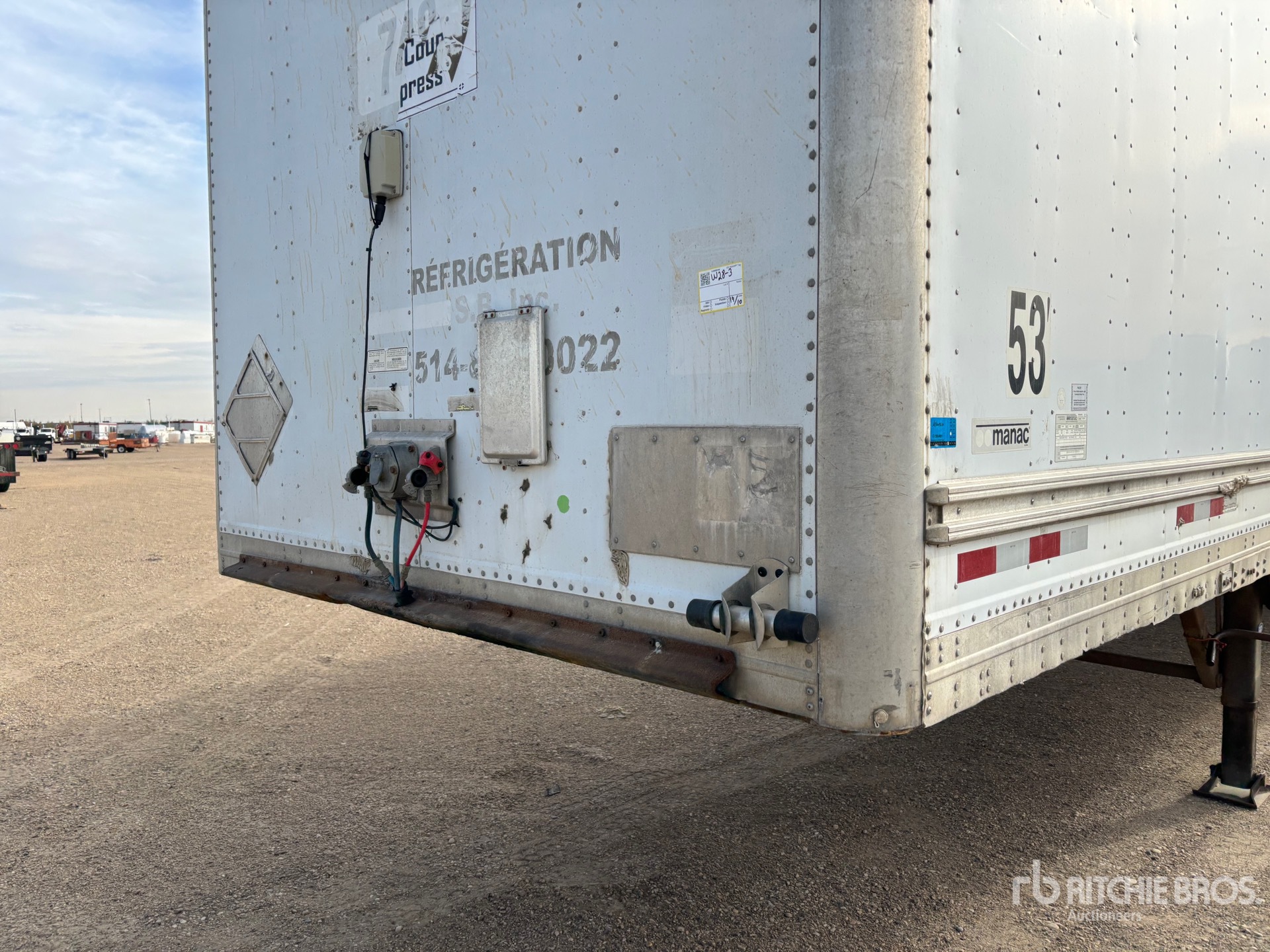 2004 Manac 53 FT X 102 IN TRI/A