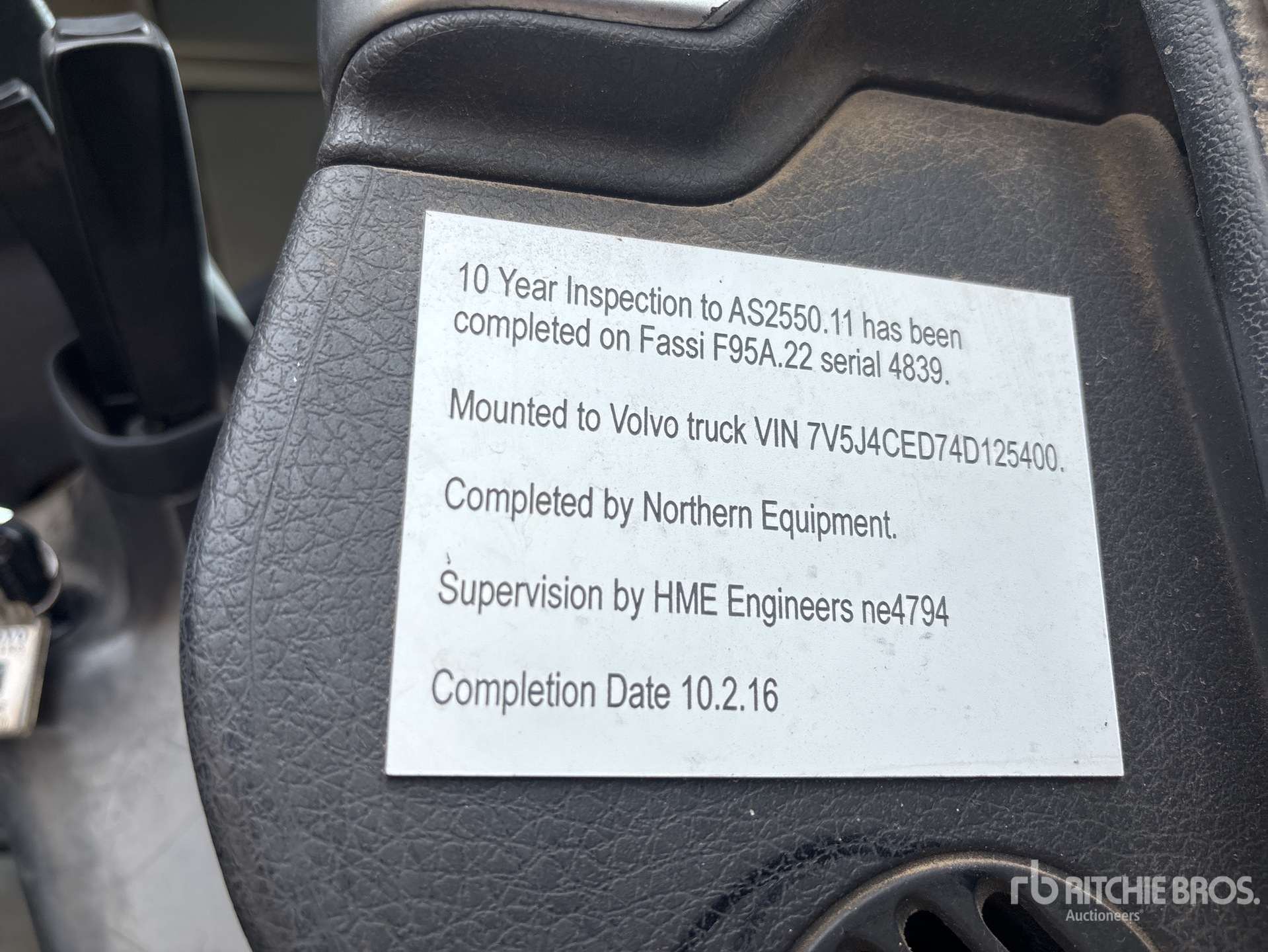 2004 Volvo FM12-460