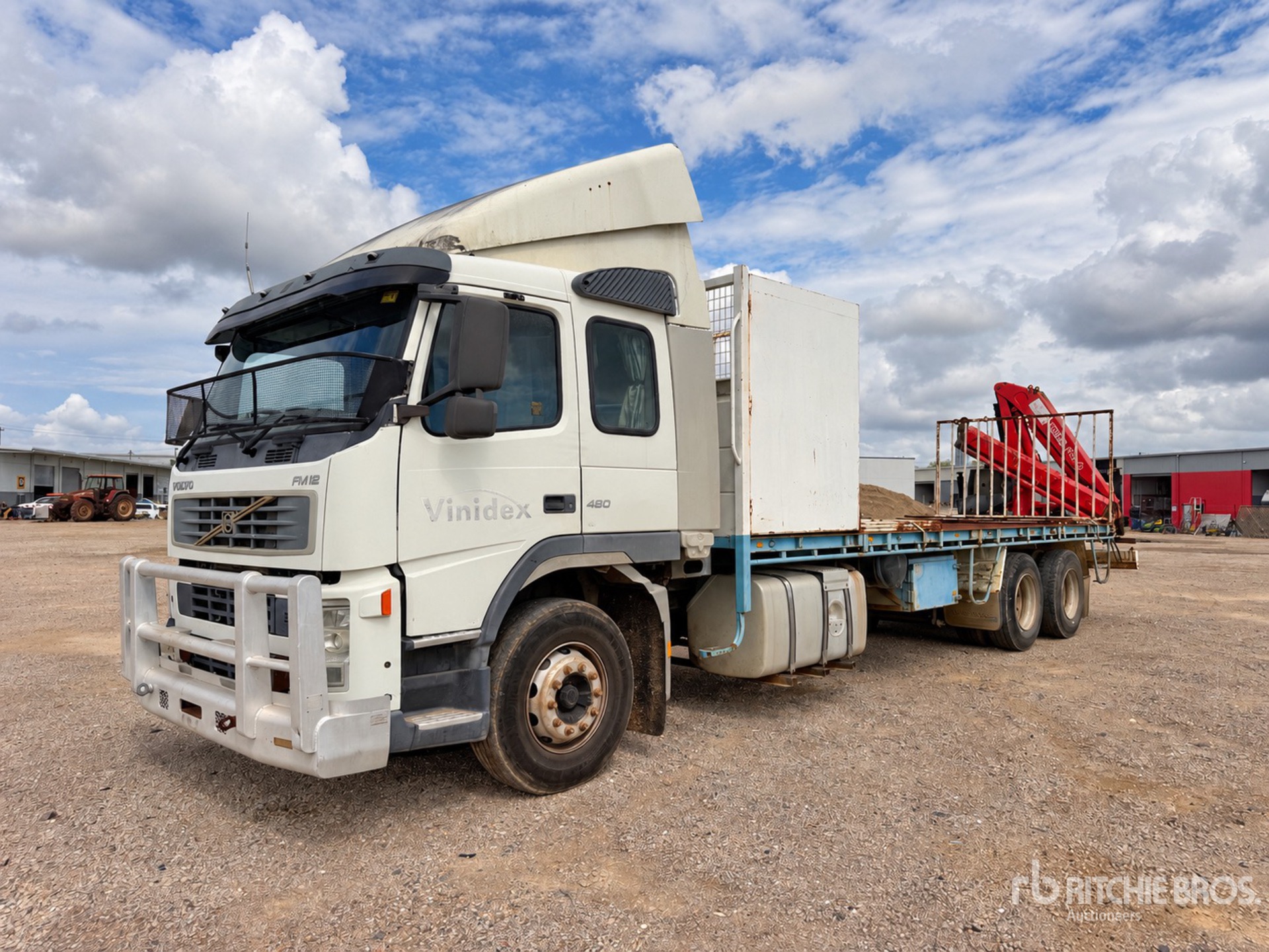2004 Volvo FM12-460