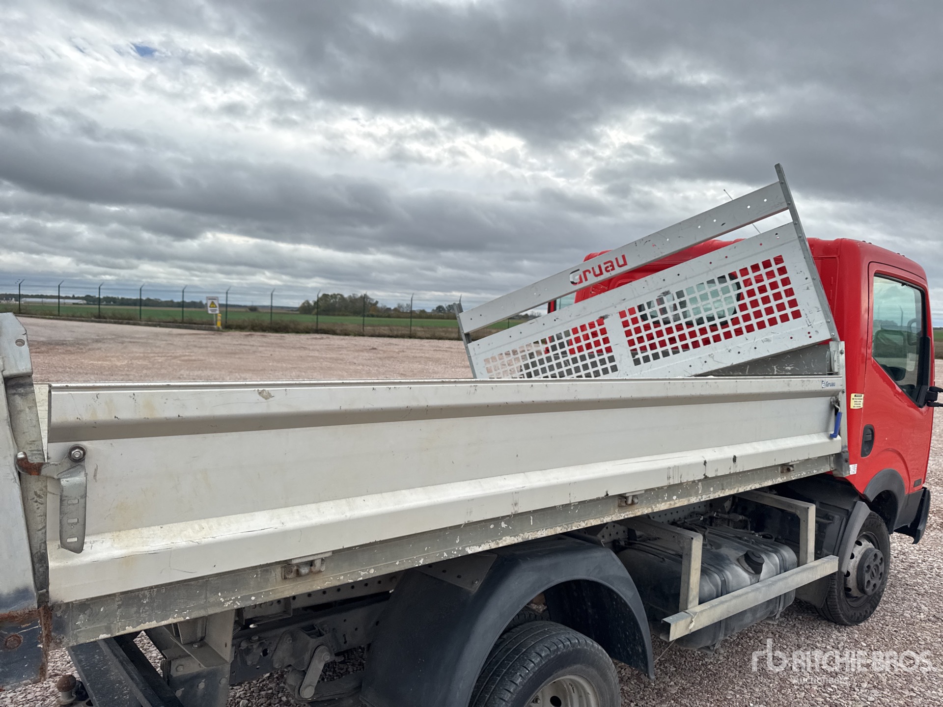 Nissan CABSTAR NT400 3
