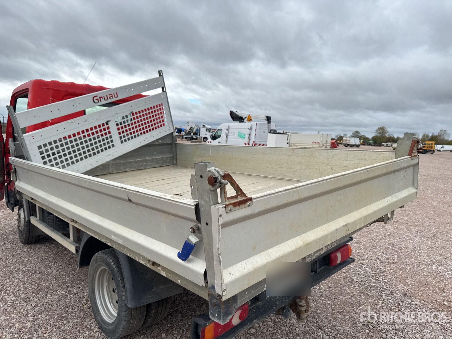 Nissan CABSTAR NT400 3