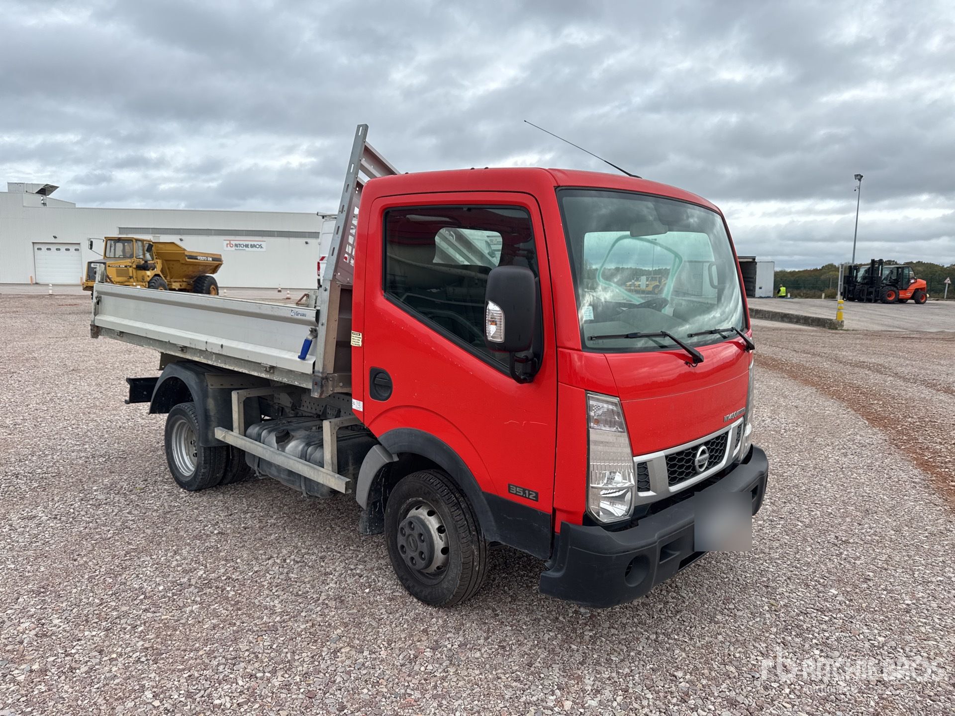 Nissan CABSTAR NT400 3