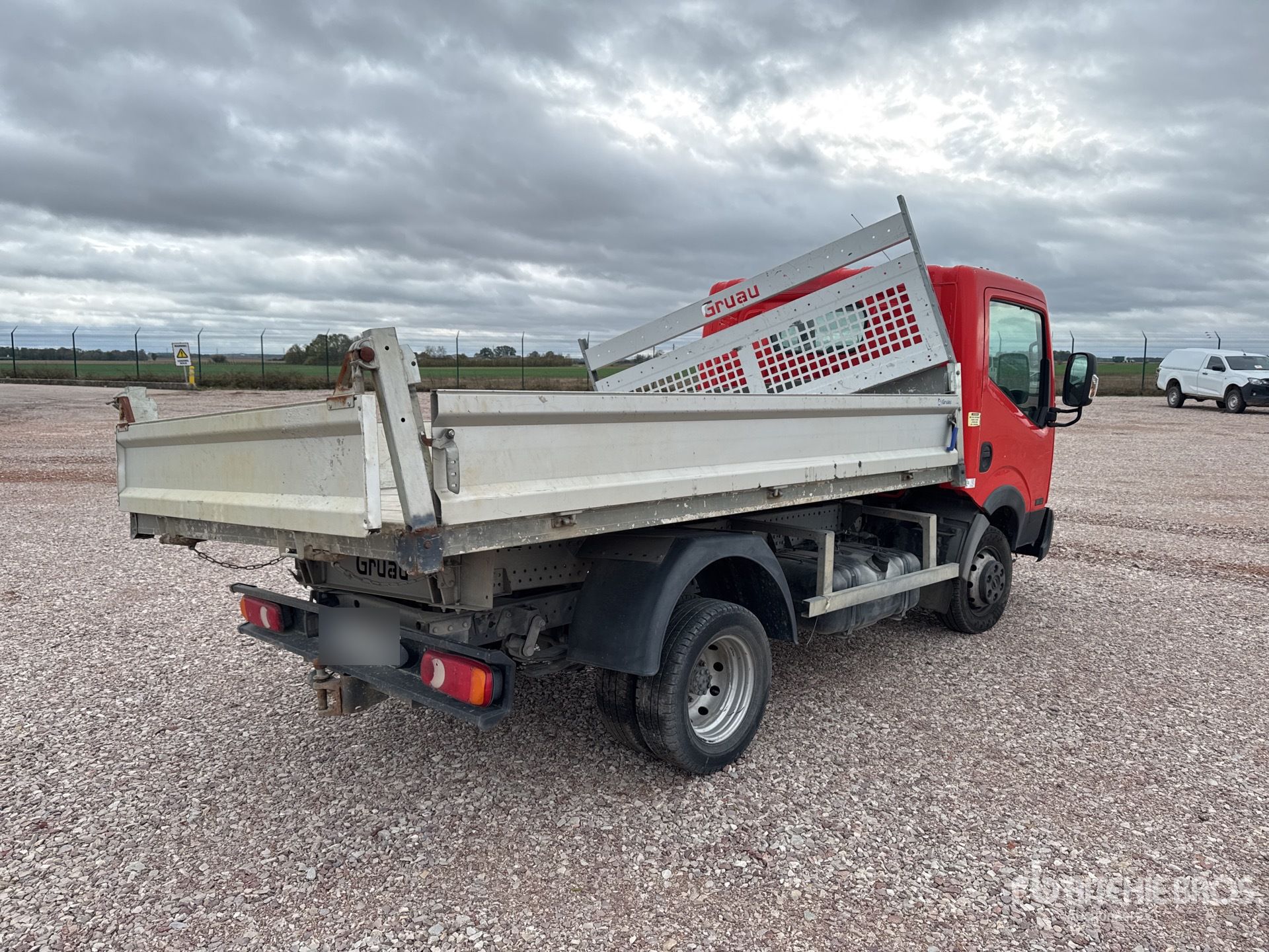 Nissan CABSTAR NT400 3
