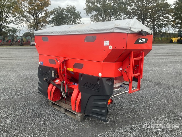 2018 Kuhn Axis M40.2 EMC Fertilizer Spreader