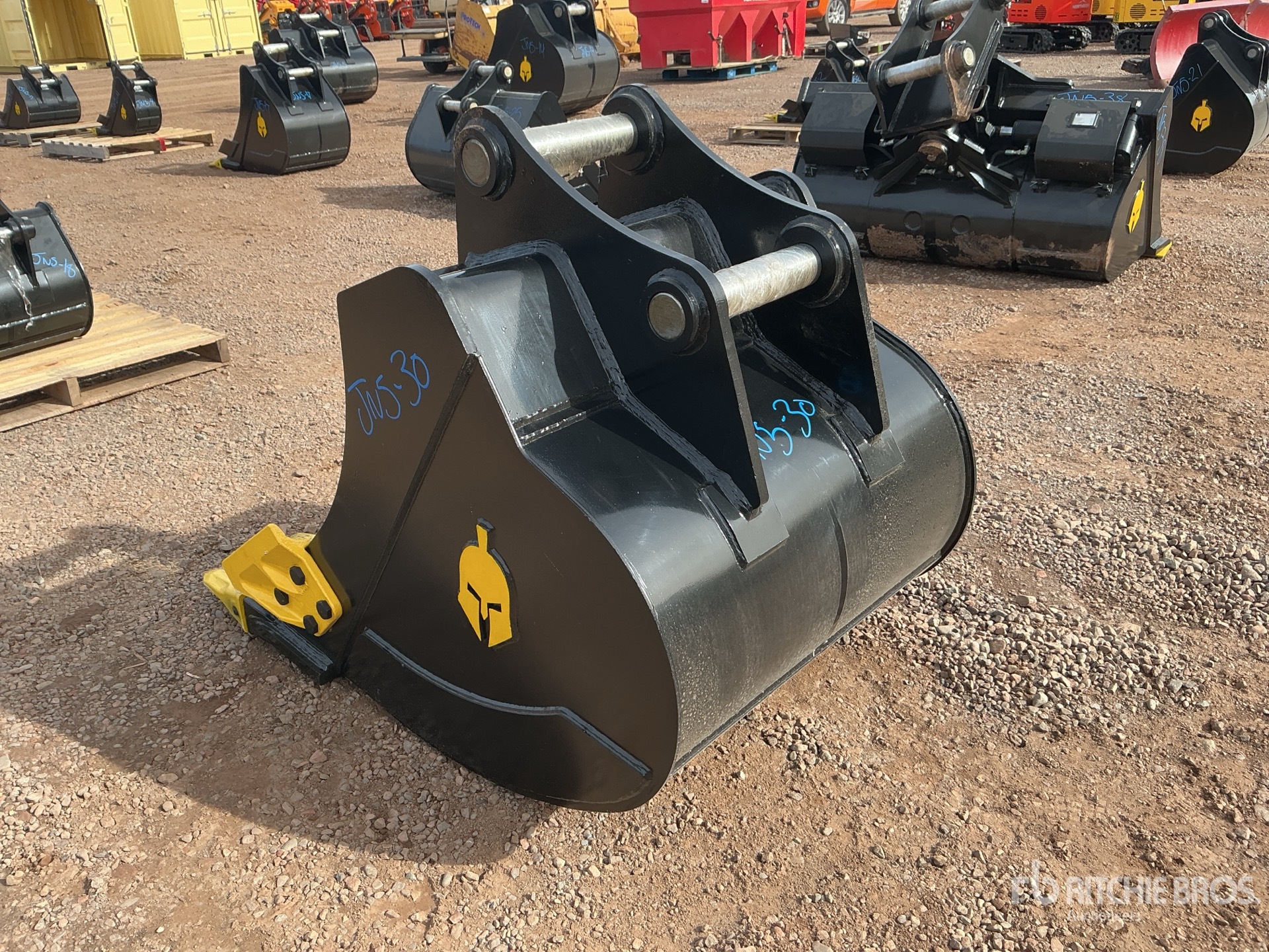 Trojan 36 IN DIGGING - FITS 65 MM CAT  ...