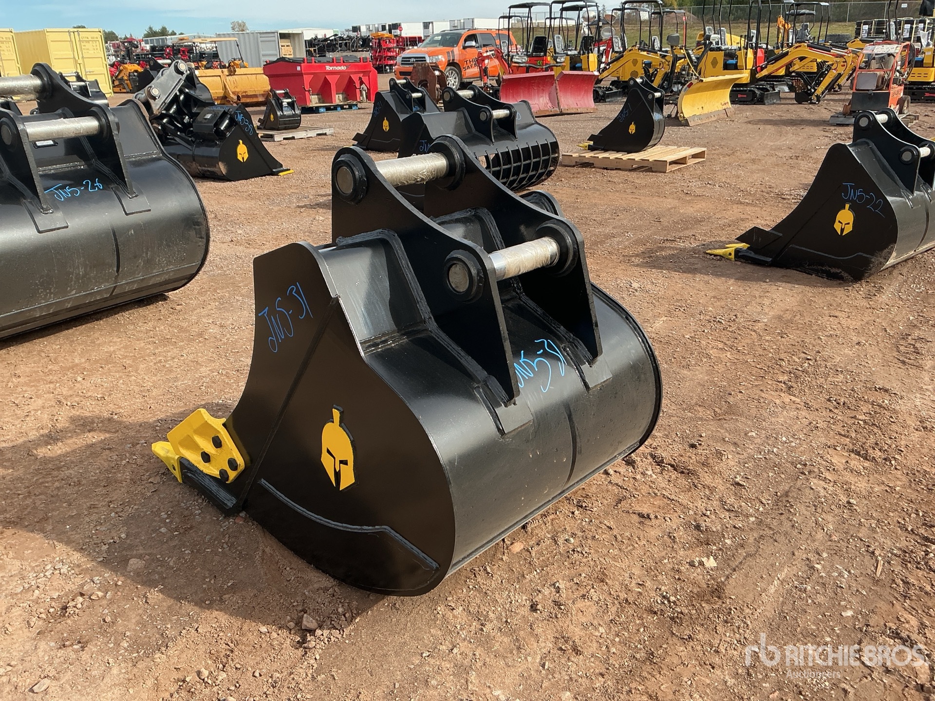 Trojan 36 IN DIGGING - FITS 65 MM CAT  ...