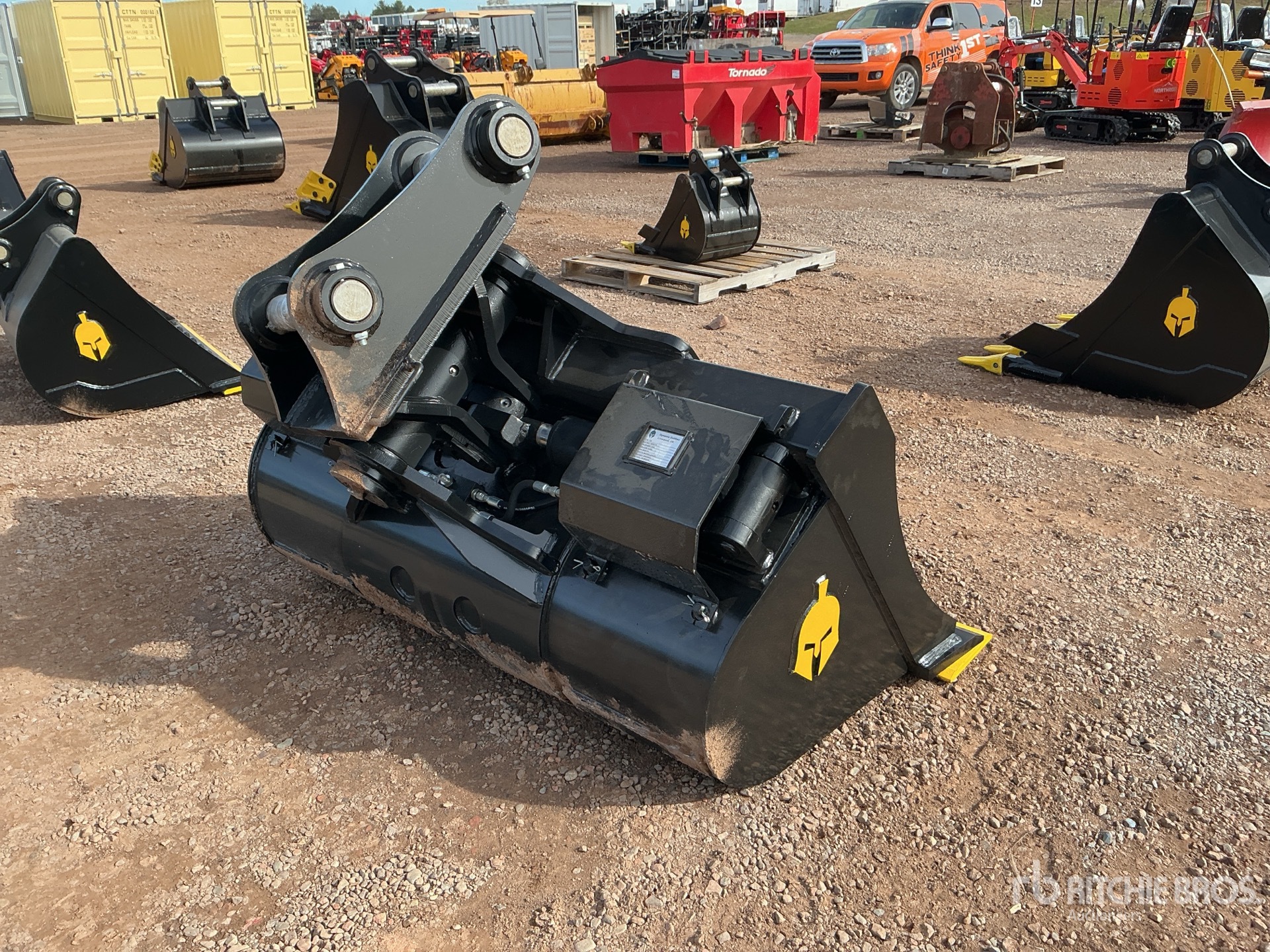 Trojan 60 IN Q/C HYDRAULIC TILTING - F ...