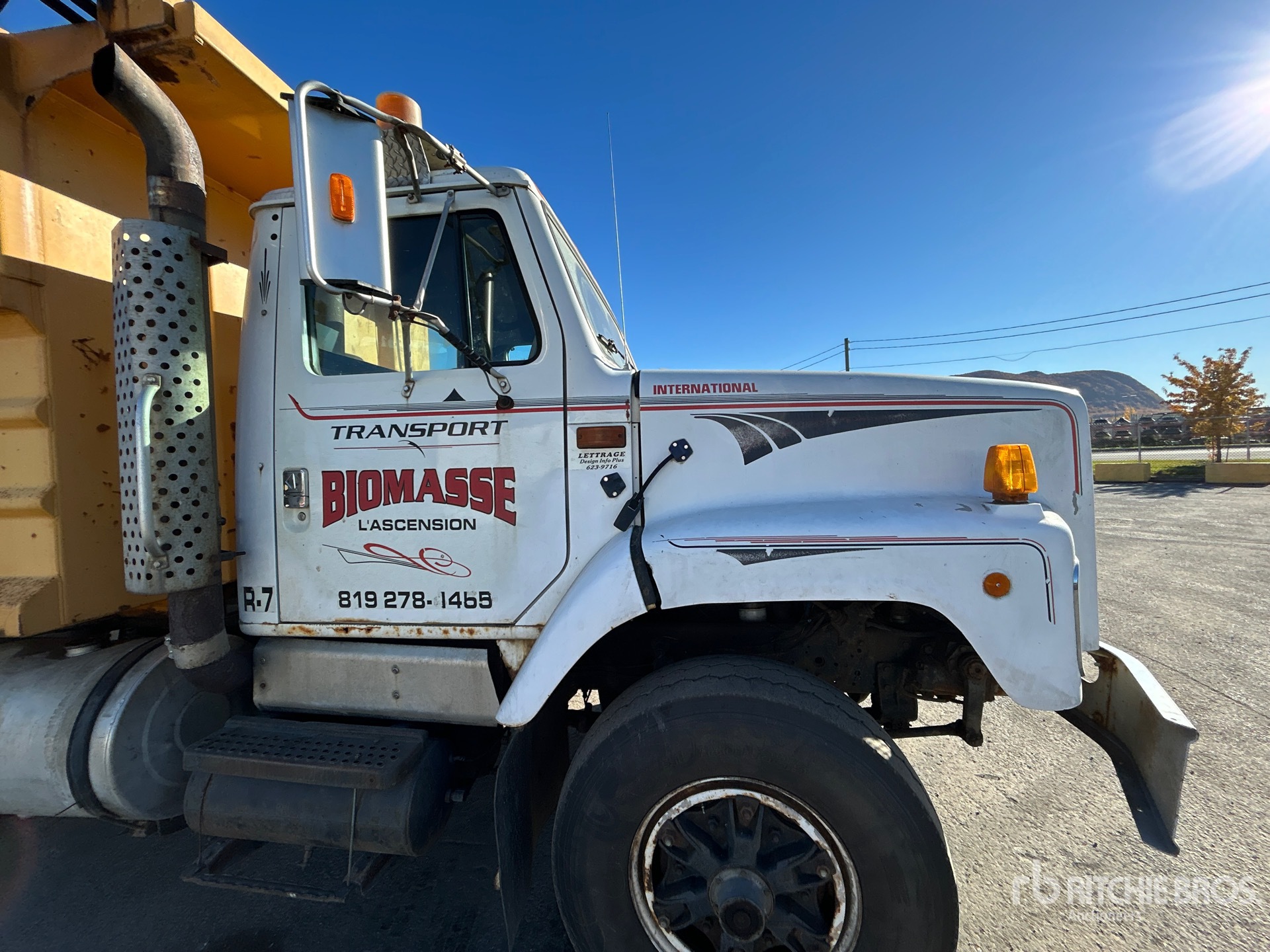 1994 International 2600 GLR