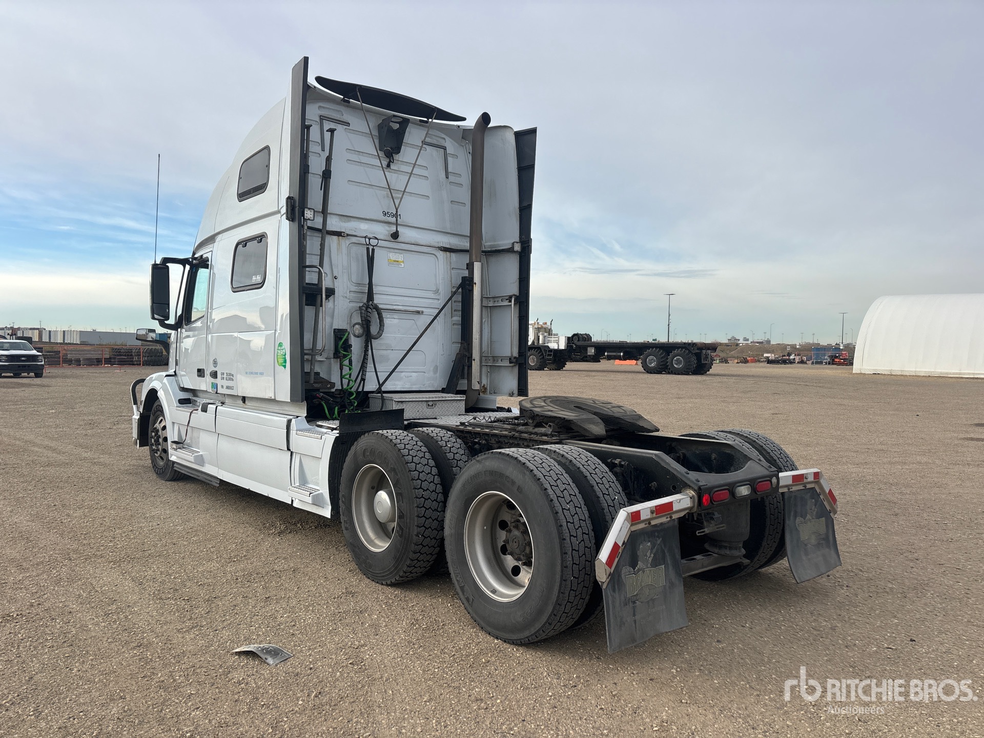 2018 Volvo VNL64