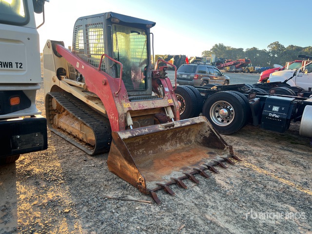 2015 Takeuchi TL12 Compact Track Loader