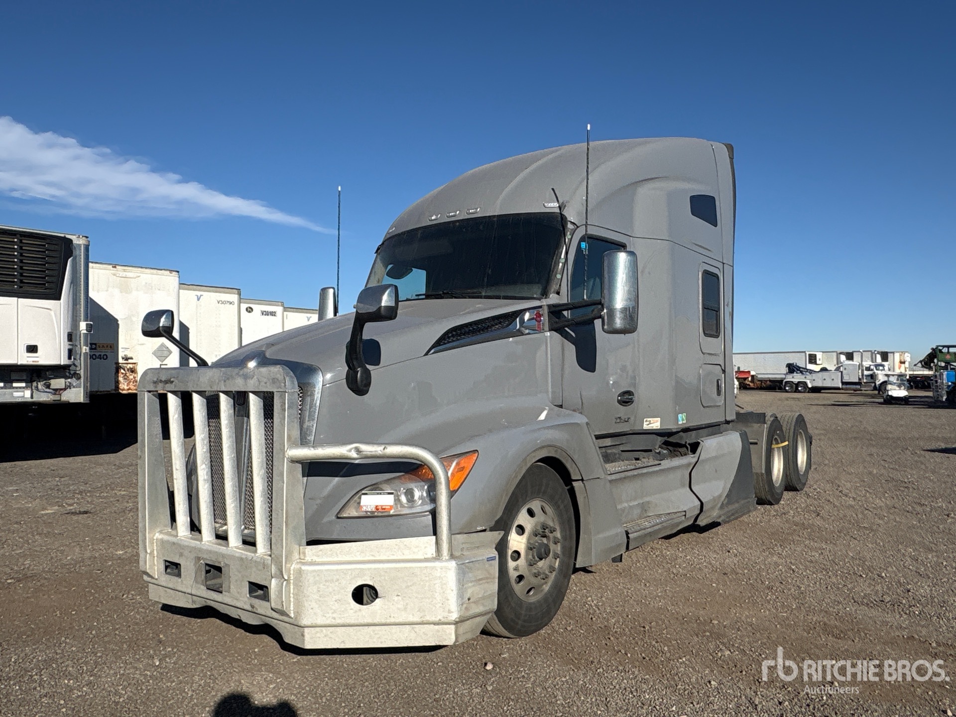 Photo of 2023 Kenworth T680