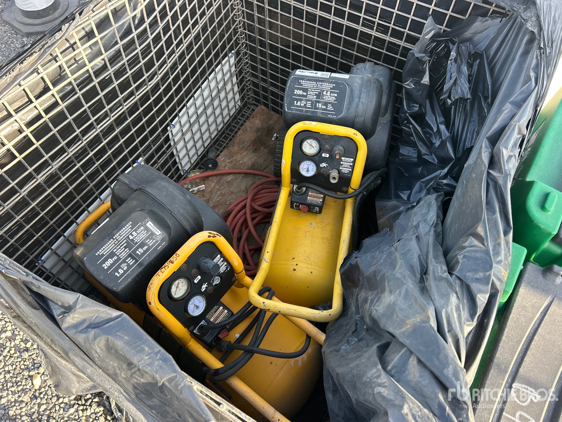 Dewalt QUANTITY OF (2) 4.8 CFM ELECTRI ...