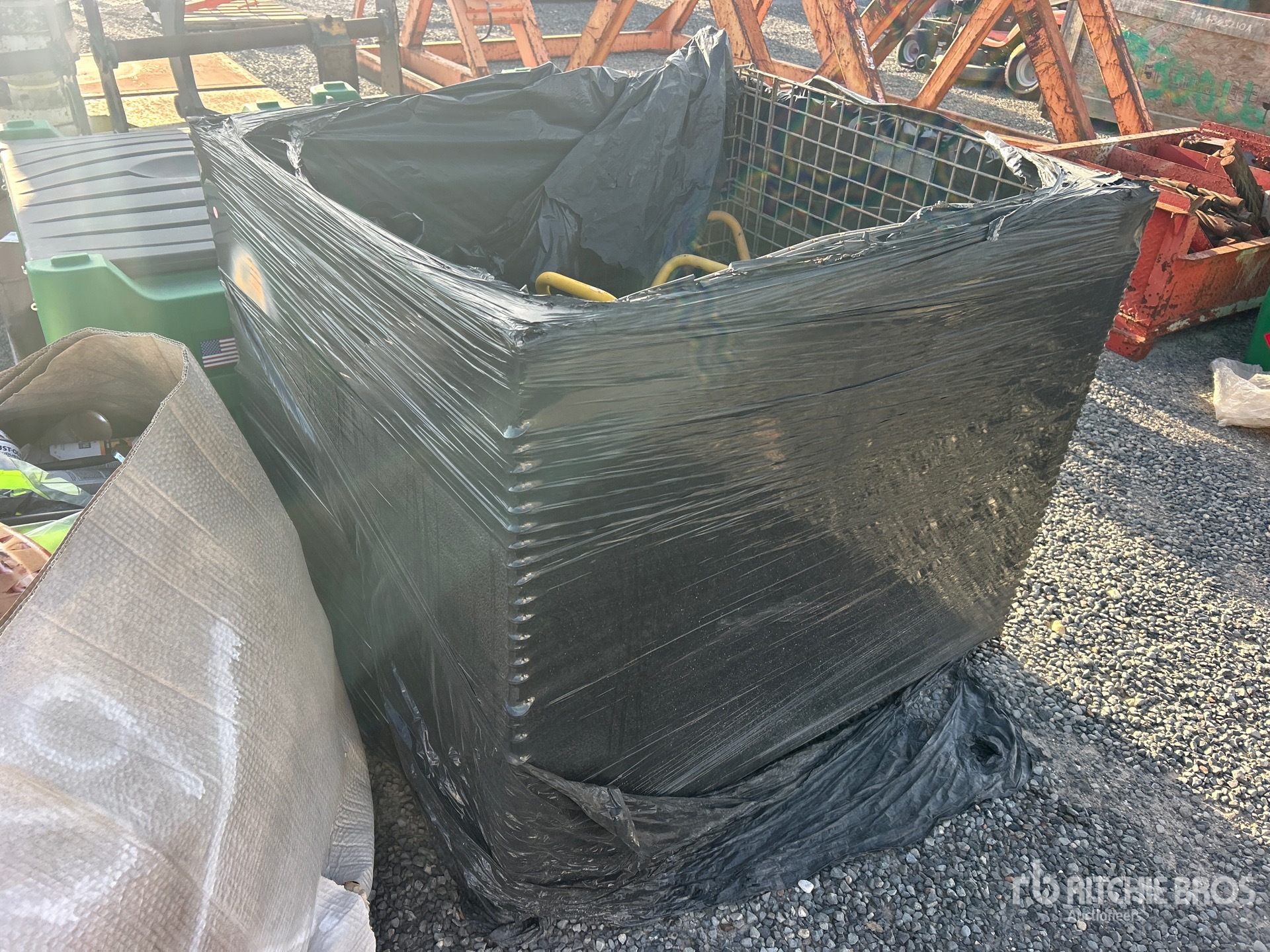Dewalt QUANTITY OF (2) 4.8 CFM ELECTRI ...