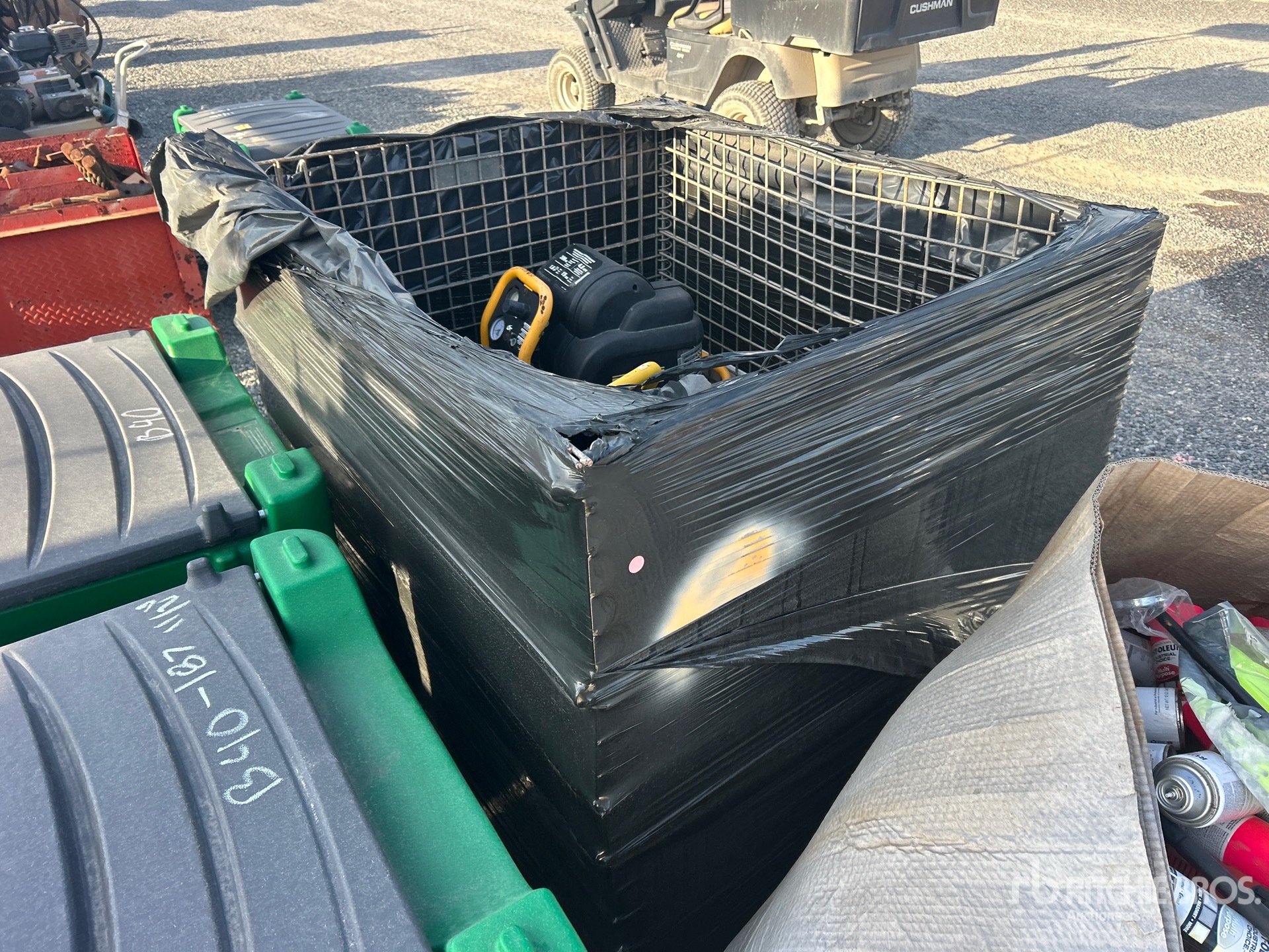 Dewalt QUANTITY OF (2) 4.8 CFM ELECTRI ...