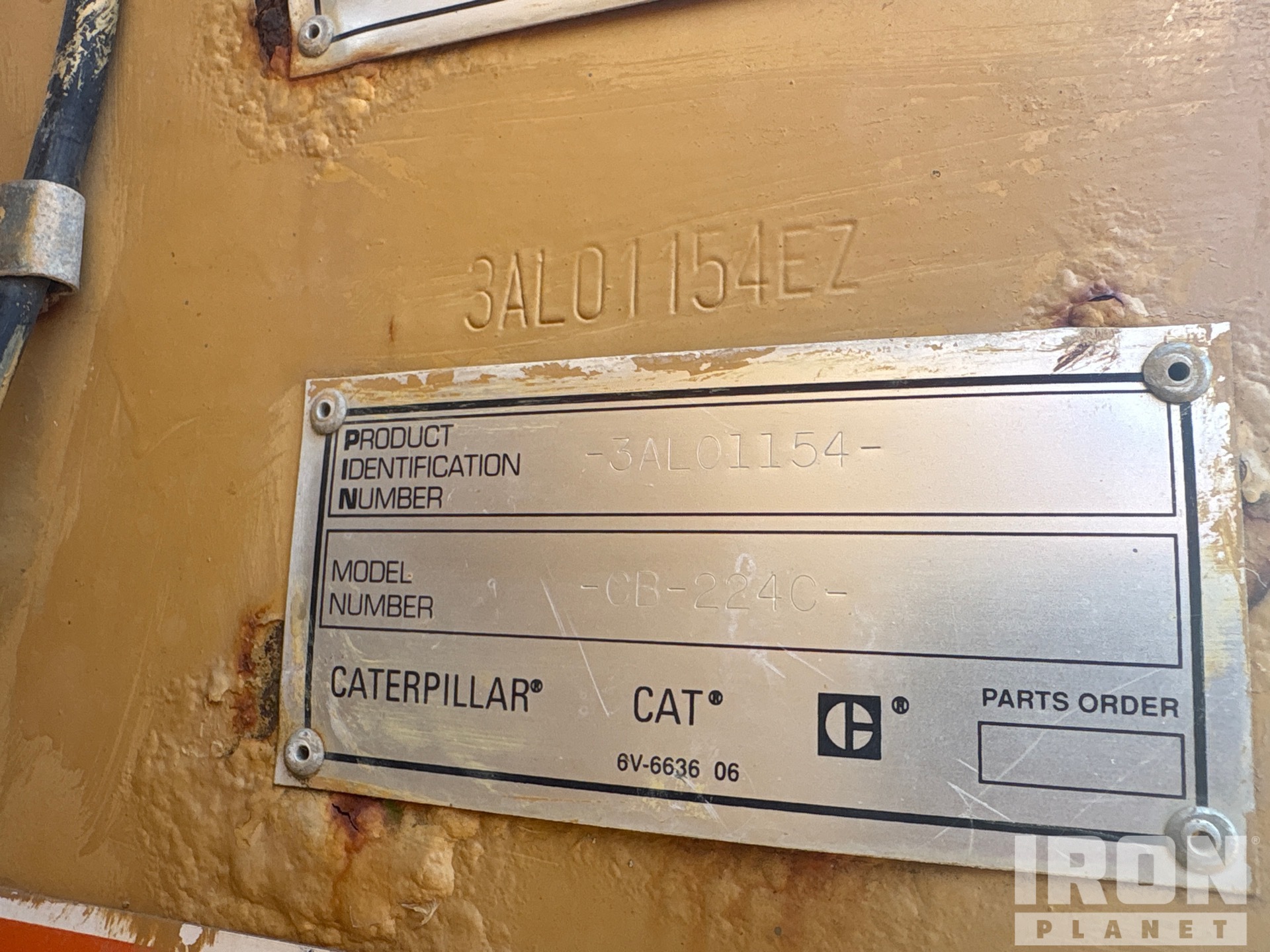 1998 Caterpillar CB224C