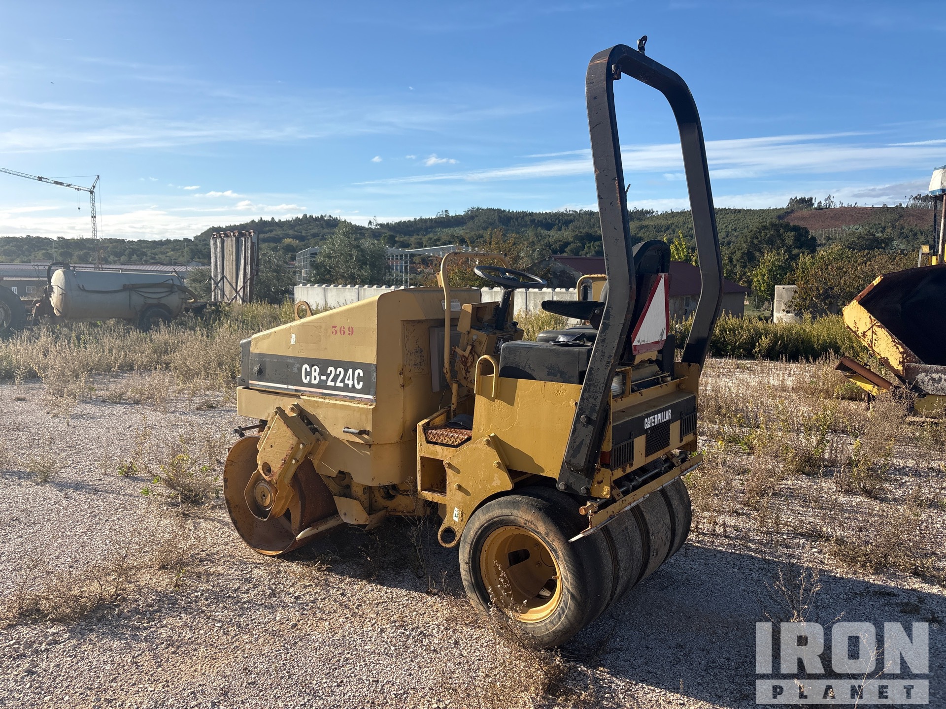 1998 Caterpillar CB224C