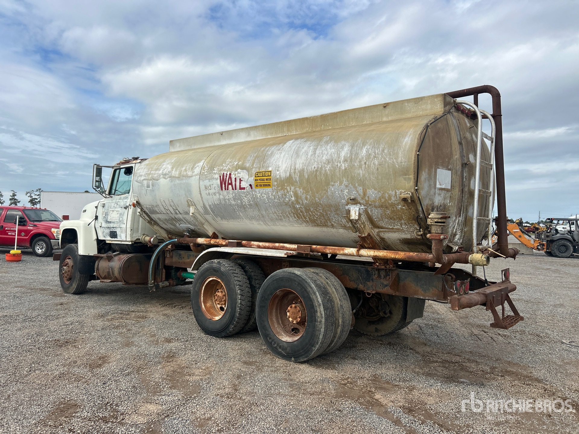 1988 Ford L8000