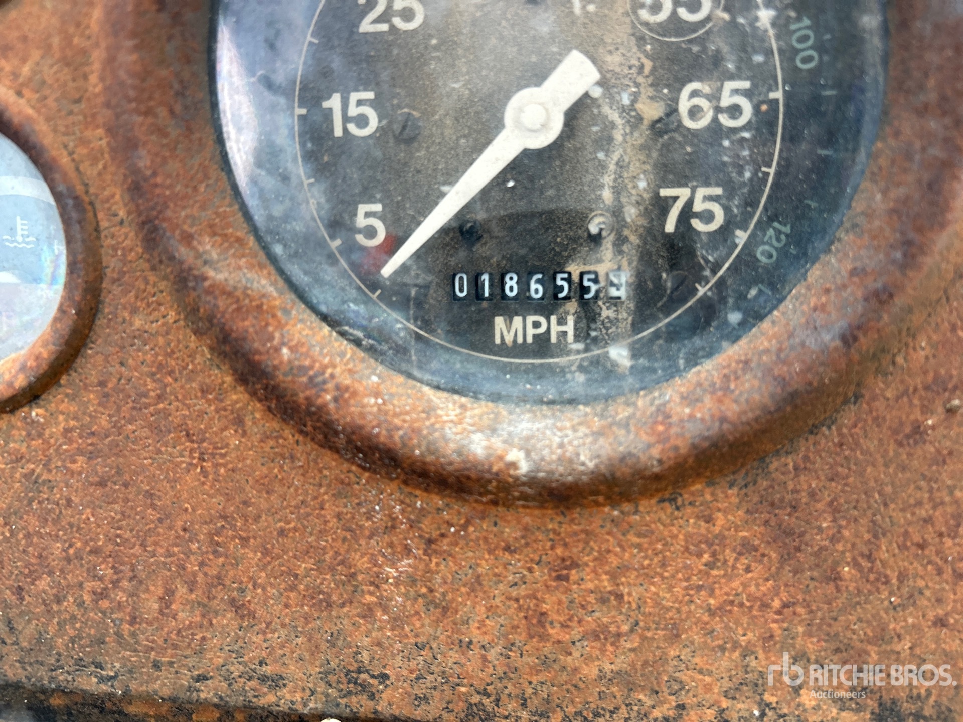 1988 Ford L8000