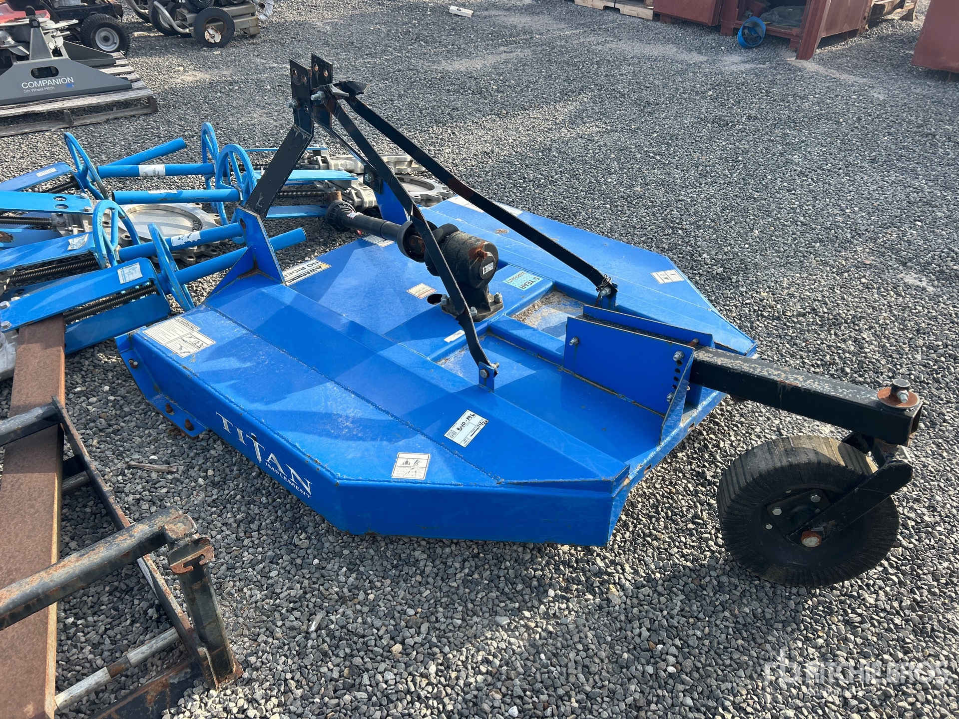 Titan 5 FT 3-POINT HITCH