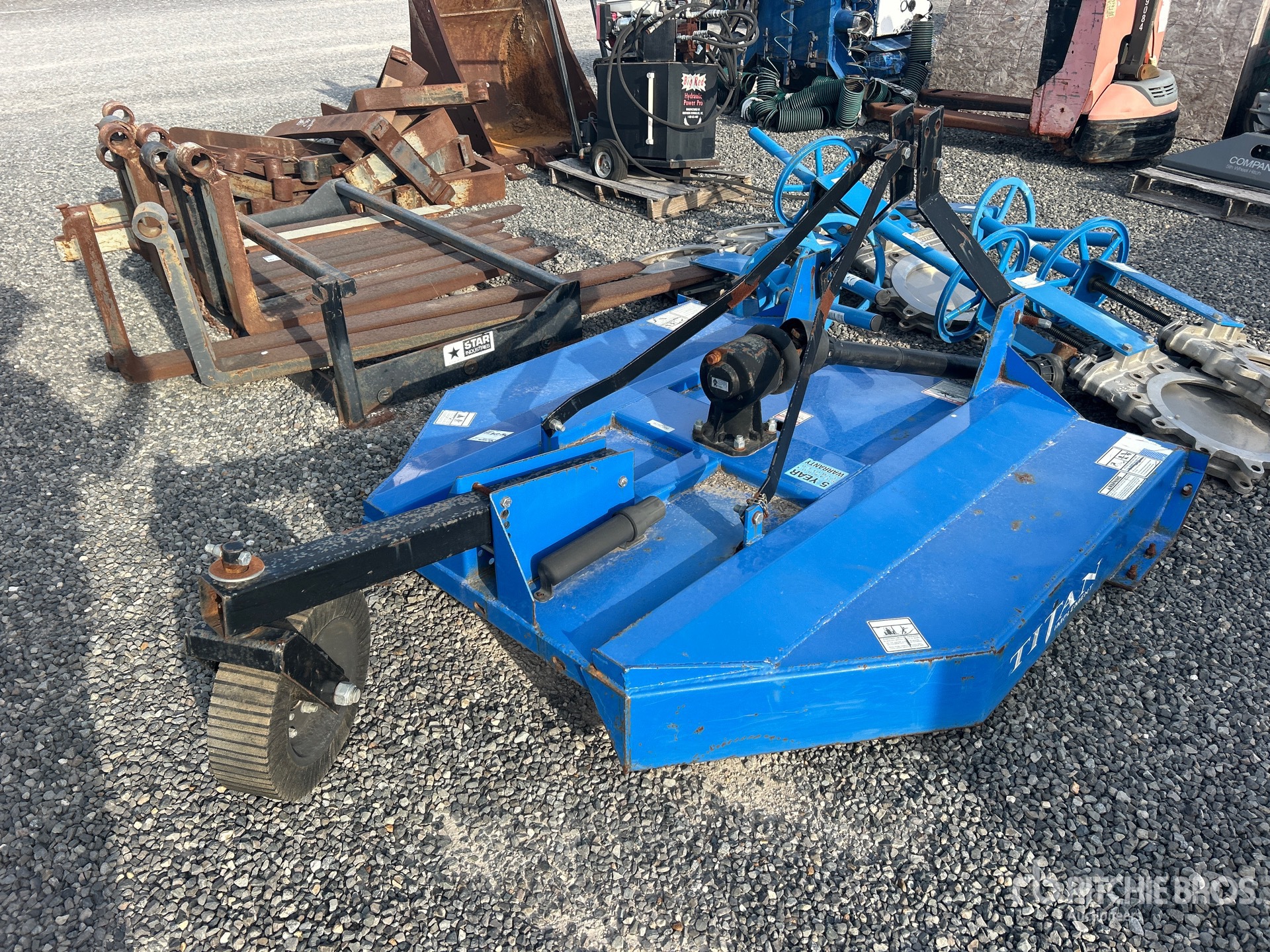 Titan 5 FT 3-POINT HITCH