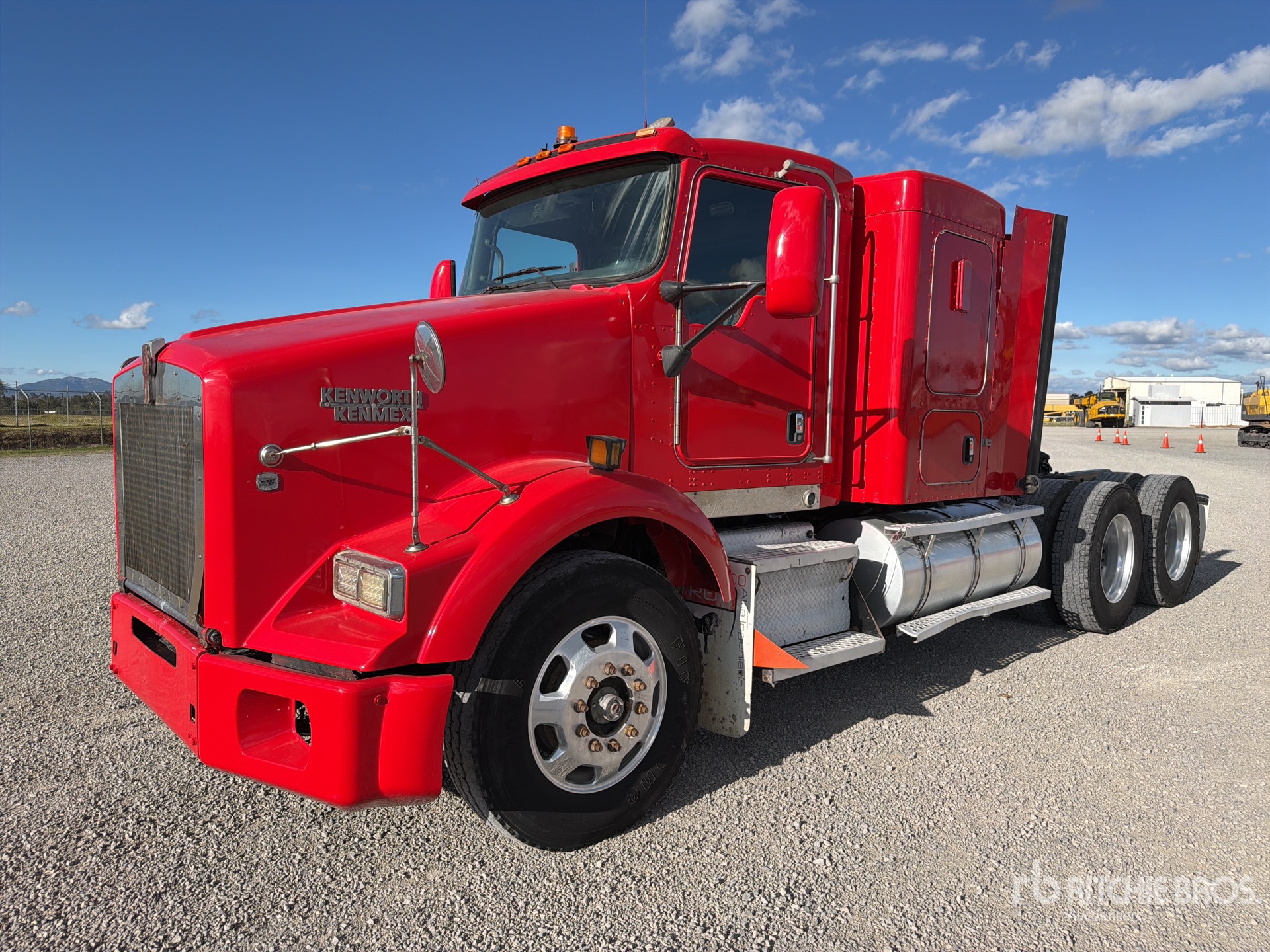 Photo of 2017 Kenworth T800