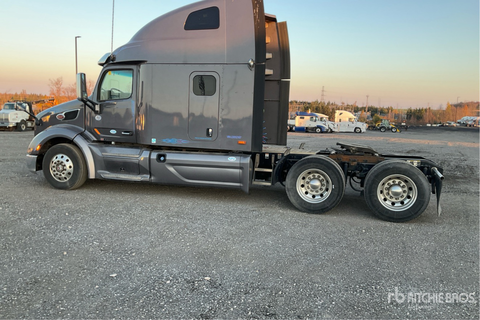 2020 Peterbilt 579