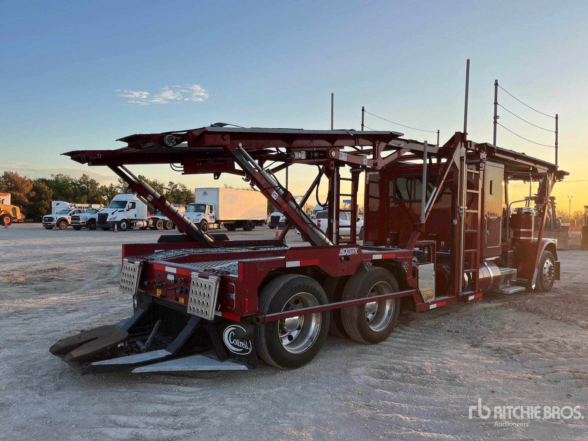 2024 Peterbilt 389