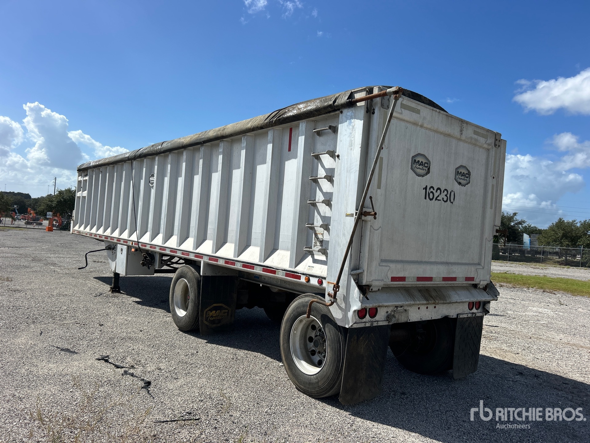 2021 Mac T/A SPREAD AXLE ALUMINUM OPEN T ...