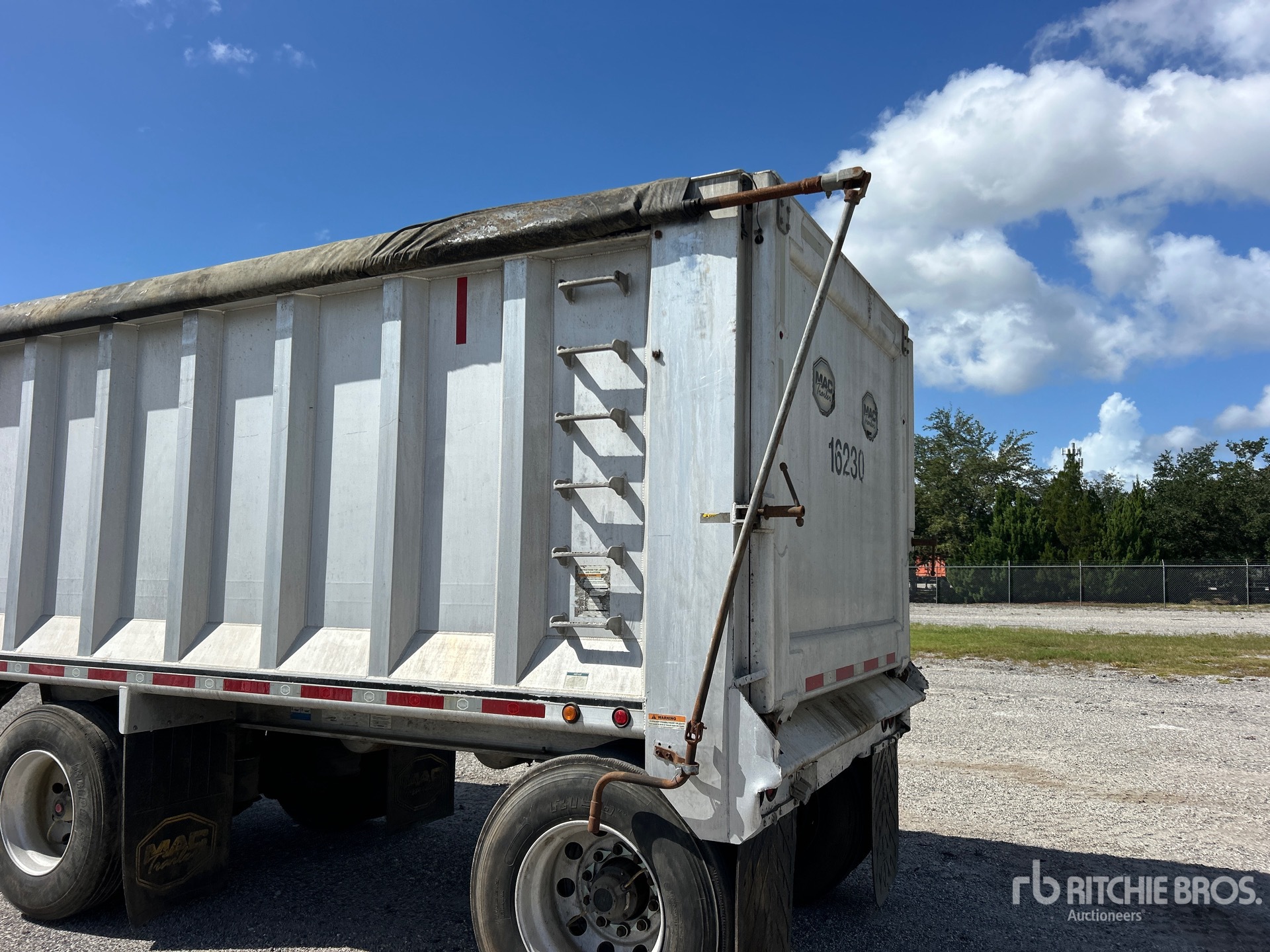 2021 Mac T/A SPREAD AXLE ALUMINUM OPEN T ...