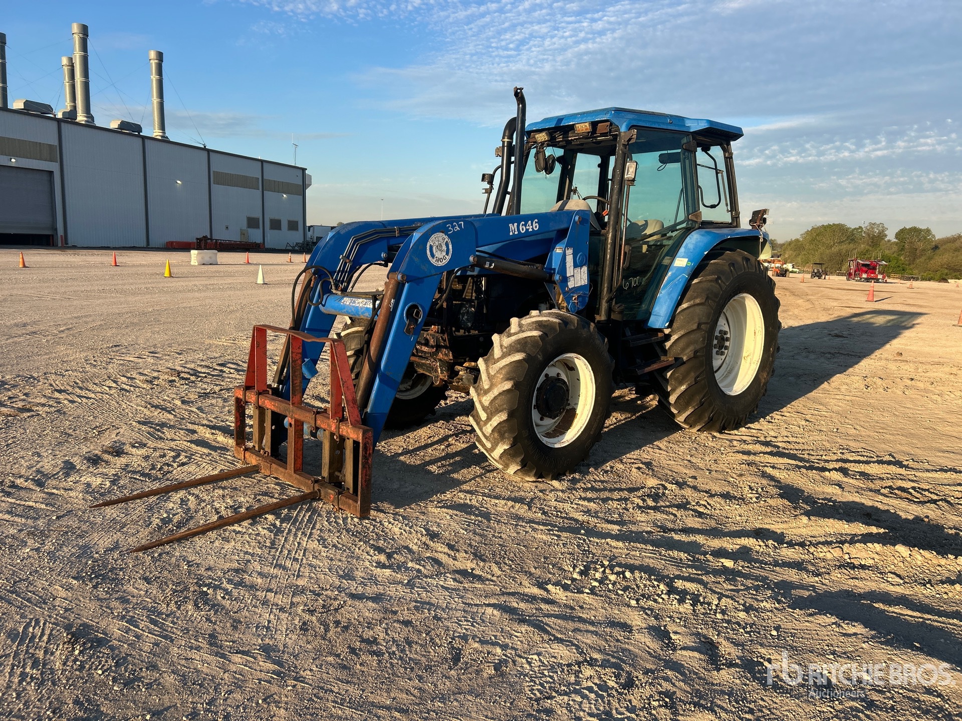 New Holland TS100