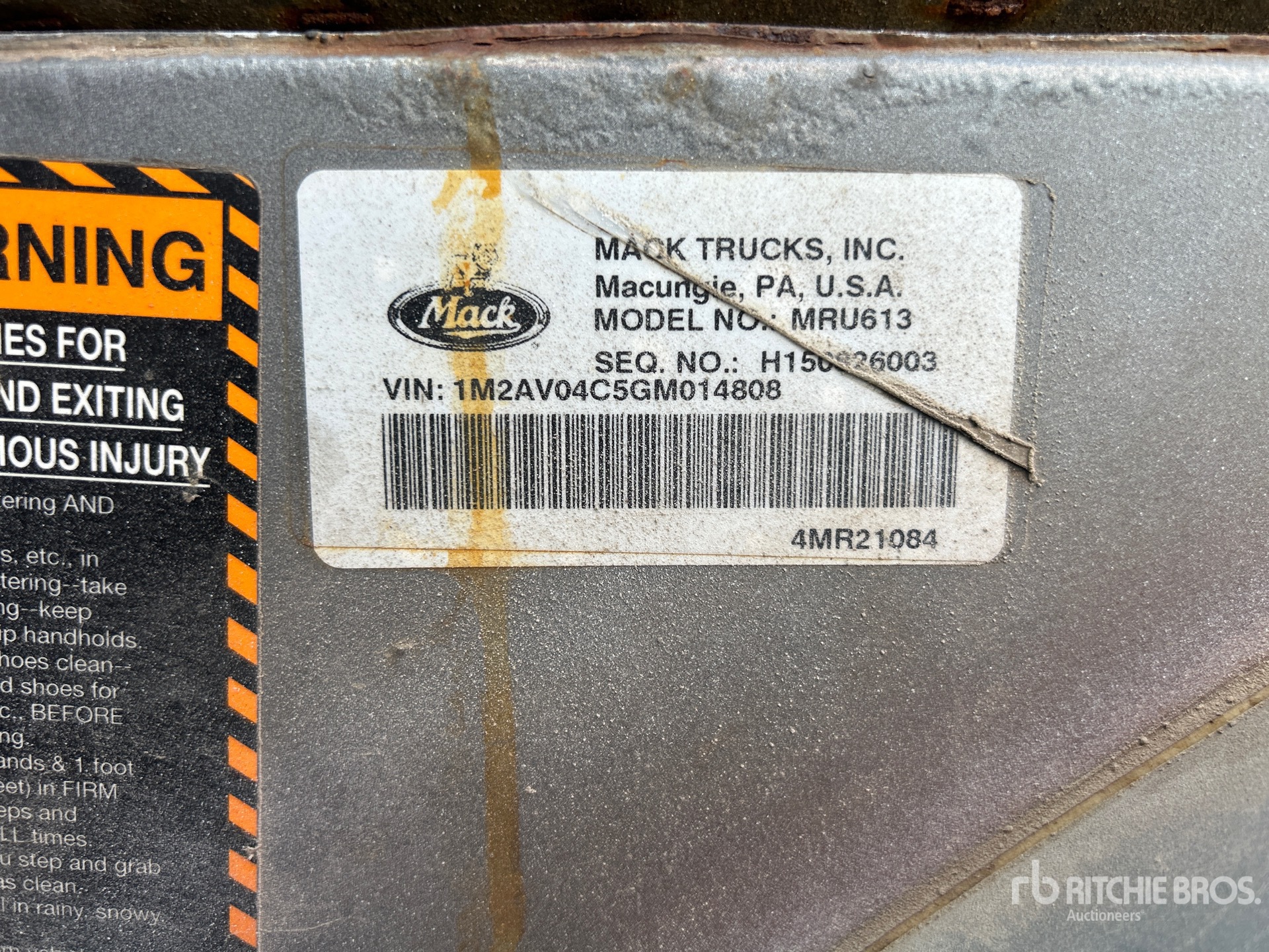 2016 Mack MRU613