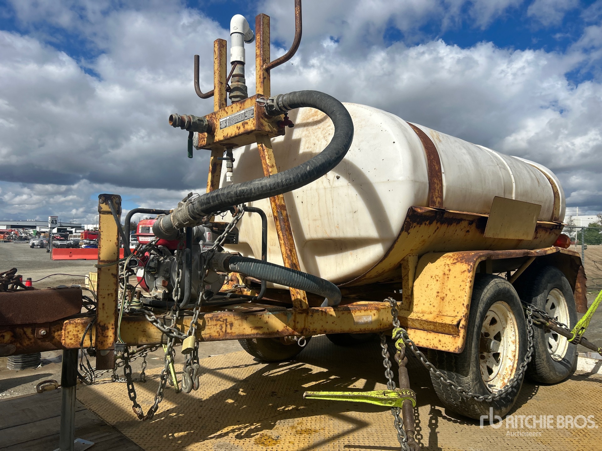 2004 Marksman 500 gal