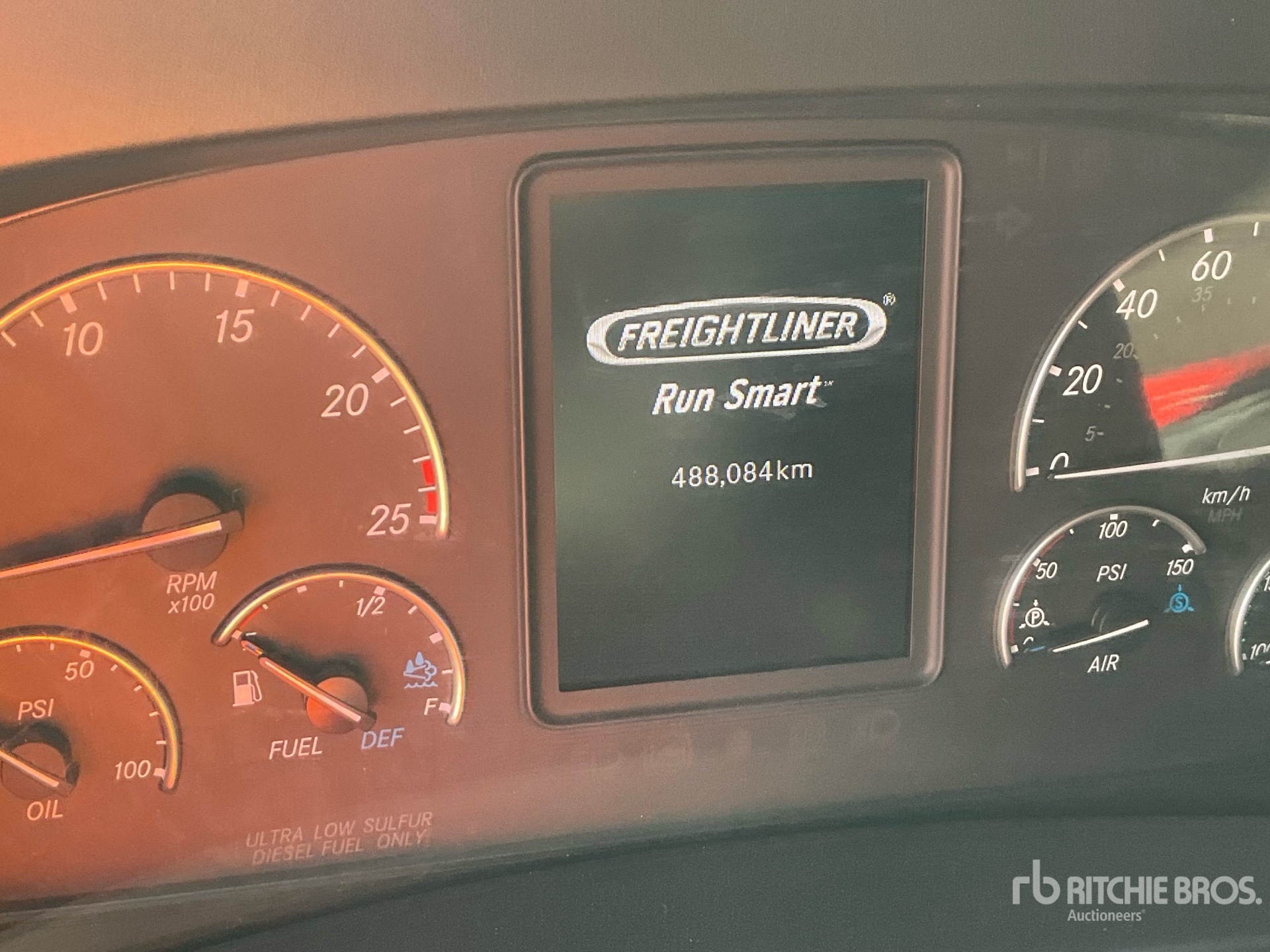 2022 Freightliner CASCADIA 126