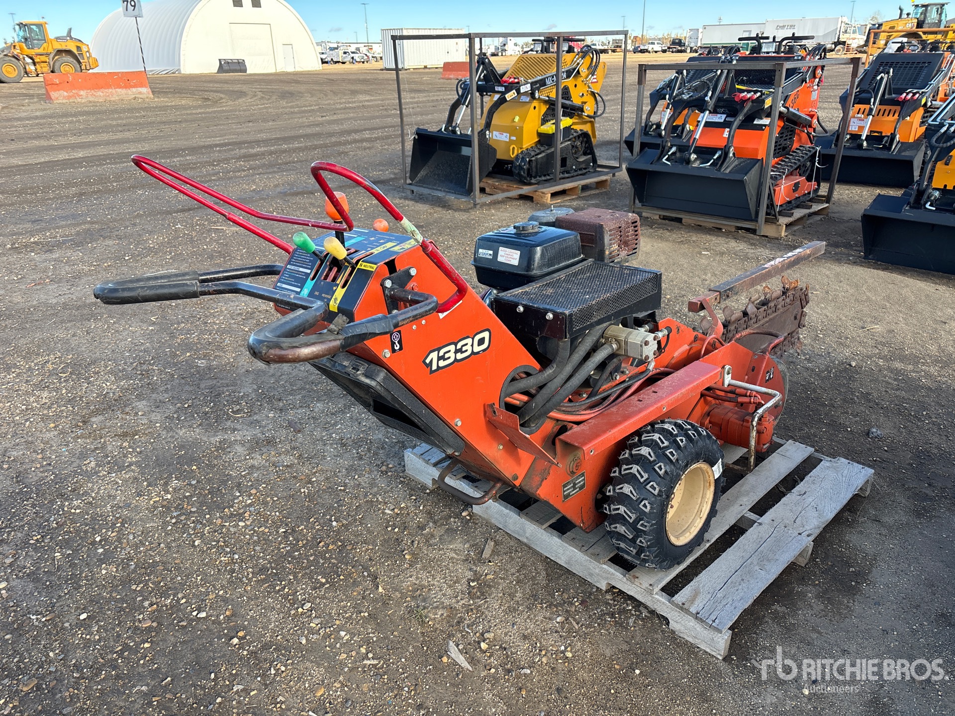 2005 Ditch Witch 1330H