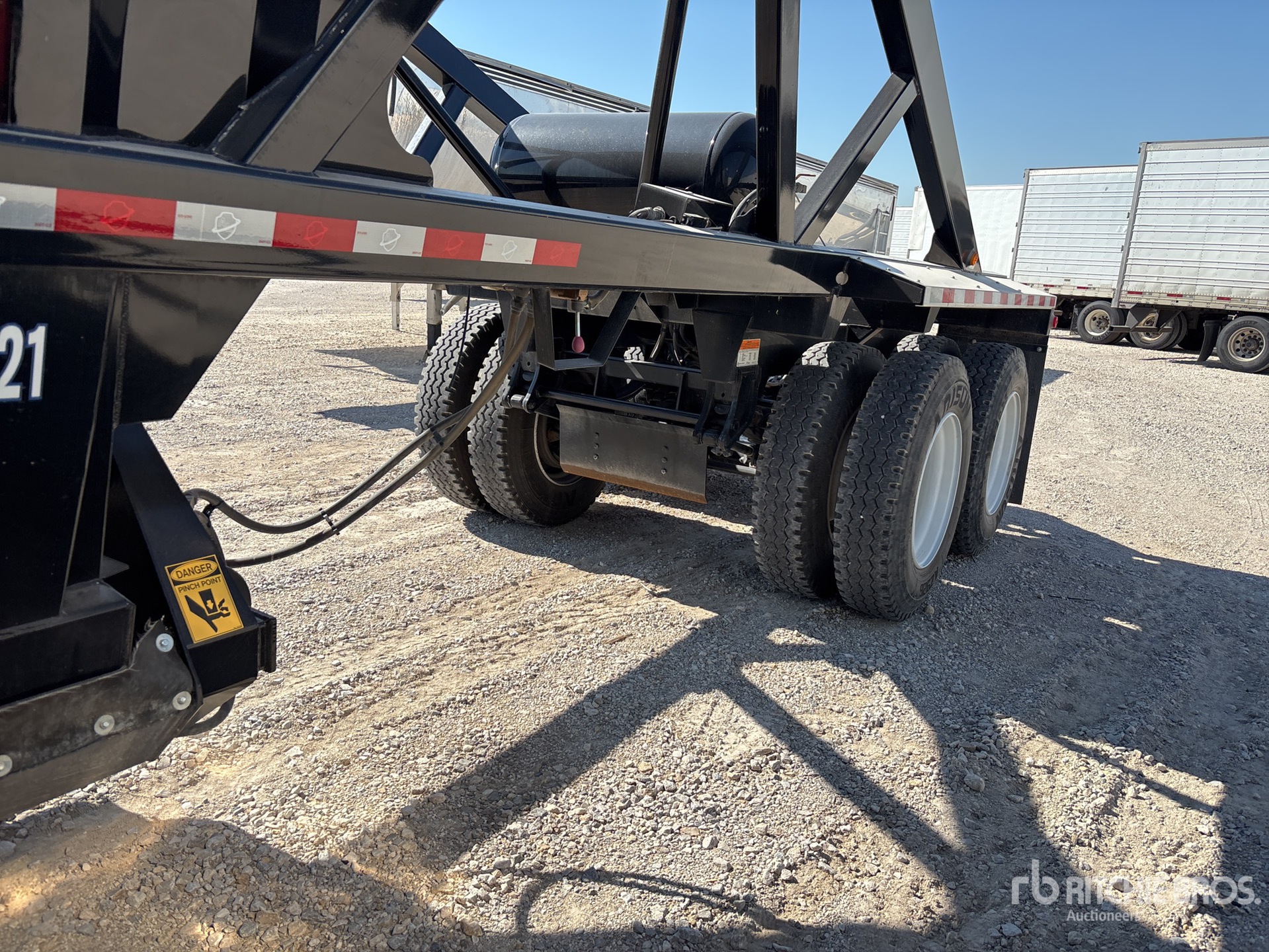 2026 Armor Lite 20 ft T/A