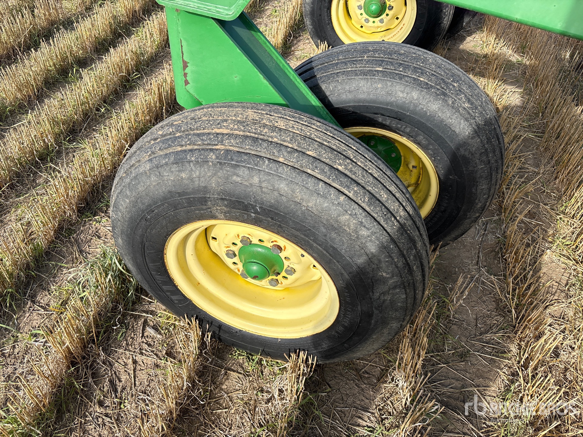 John Deere 1820