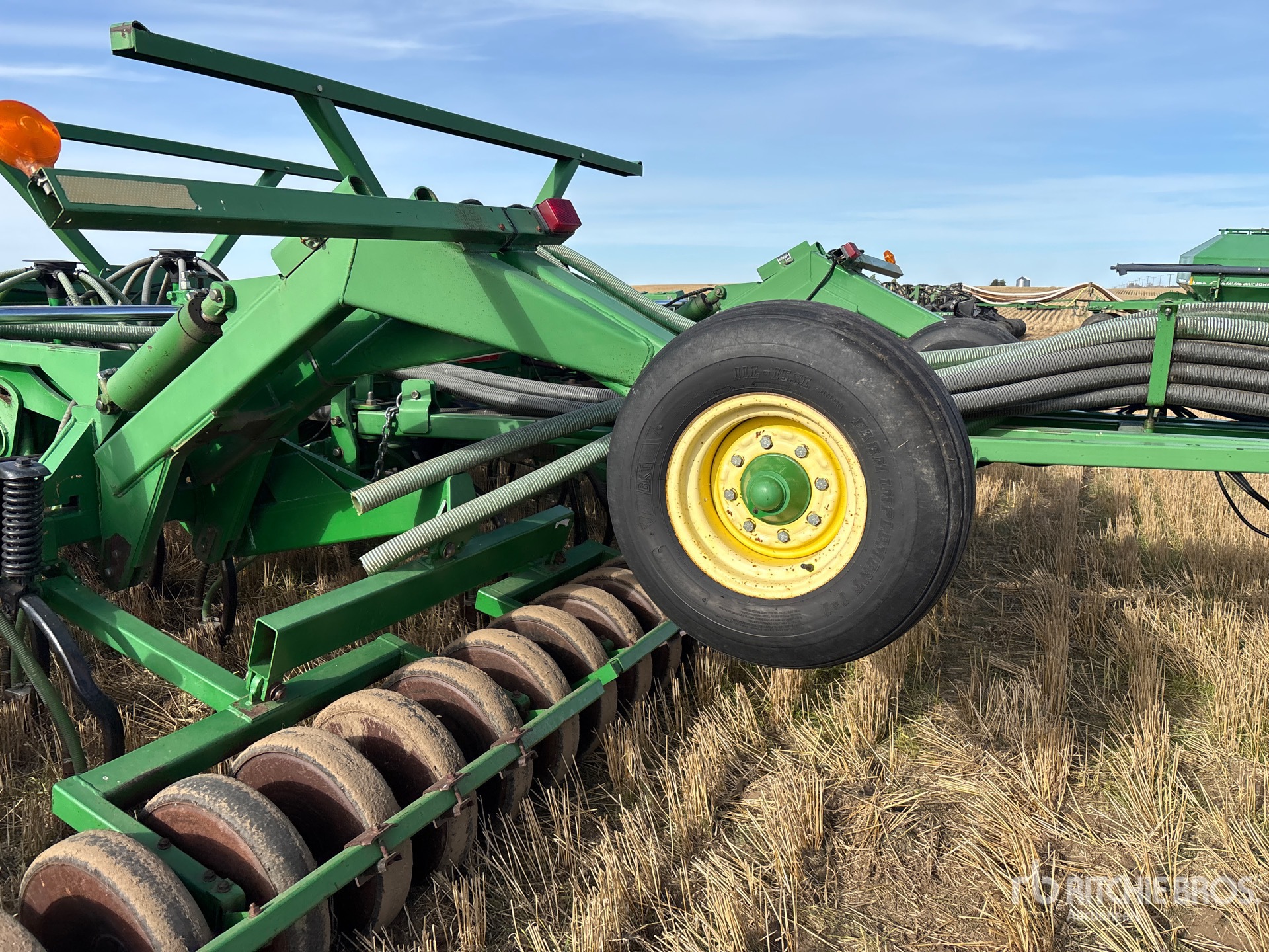 John Deere 1820