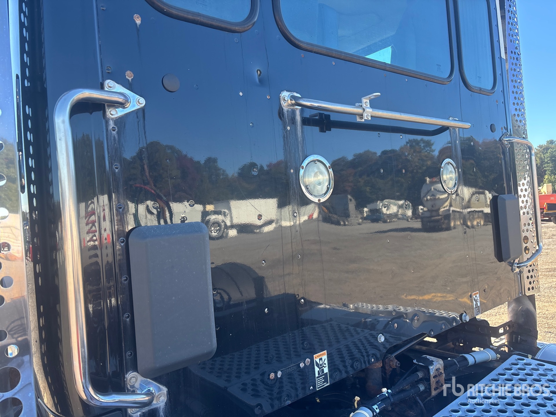 2020 Kenworth T880