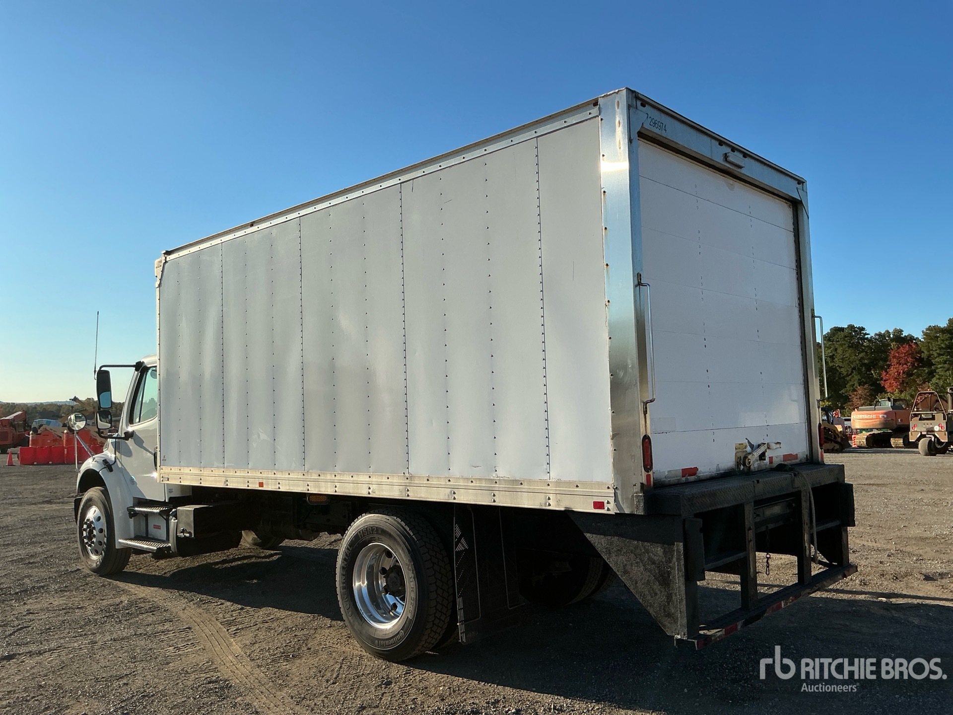 2019 Freightliner M2 106