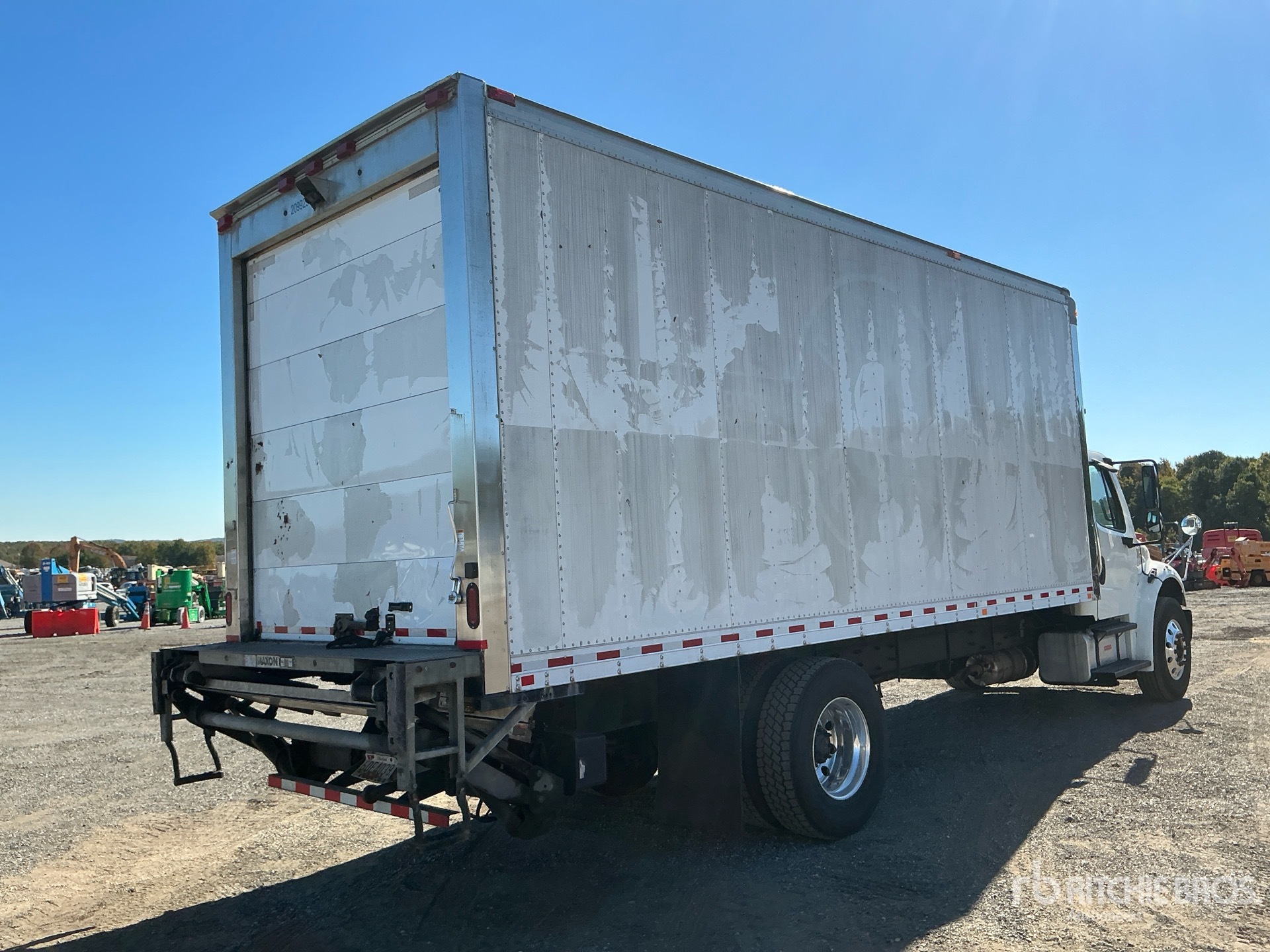 2019 Freightliner M2 106
