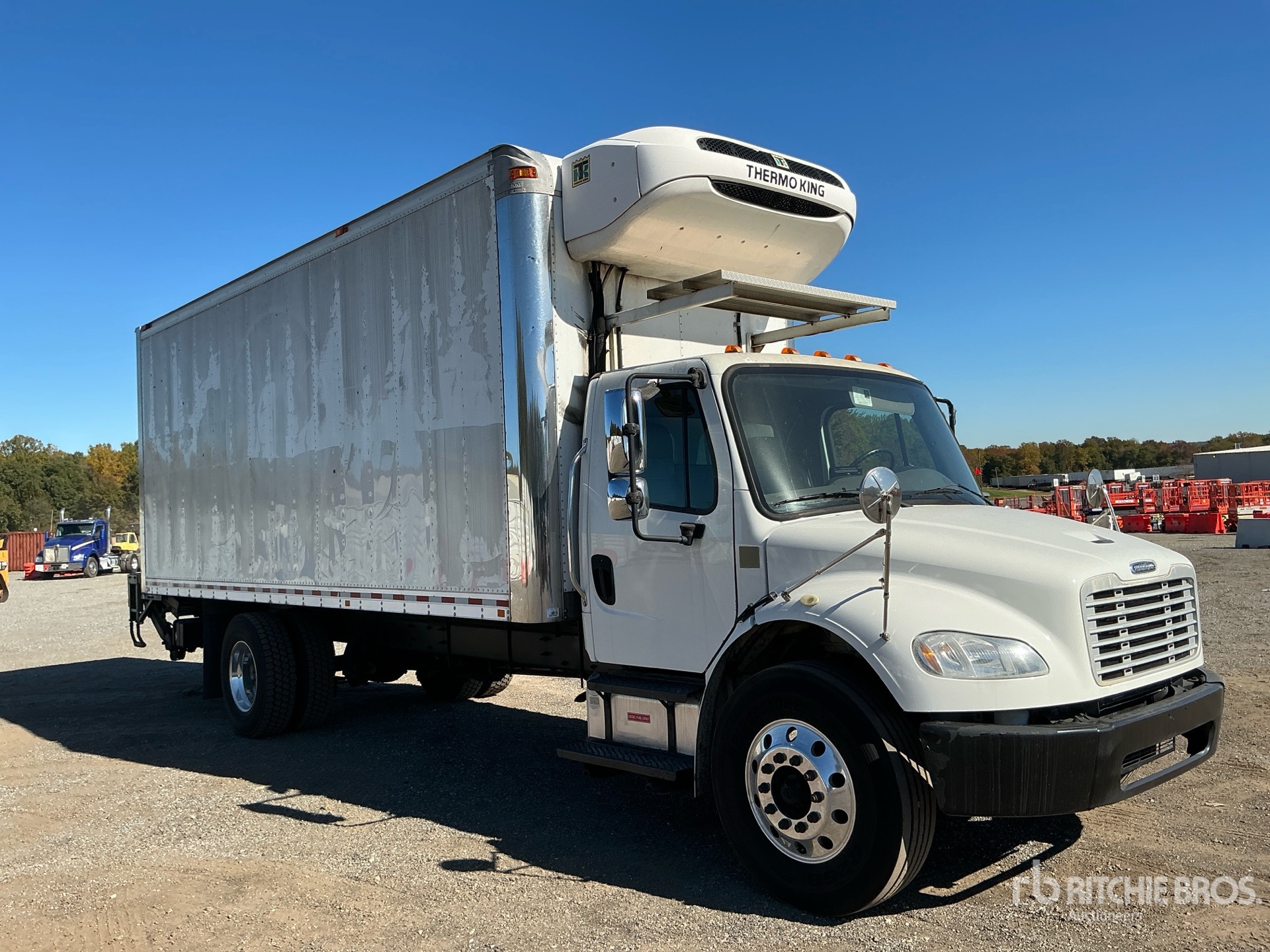 2019 Freightliner M2 106