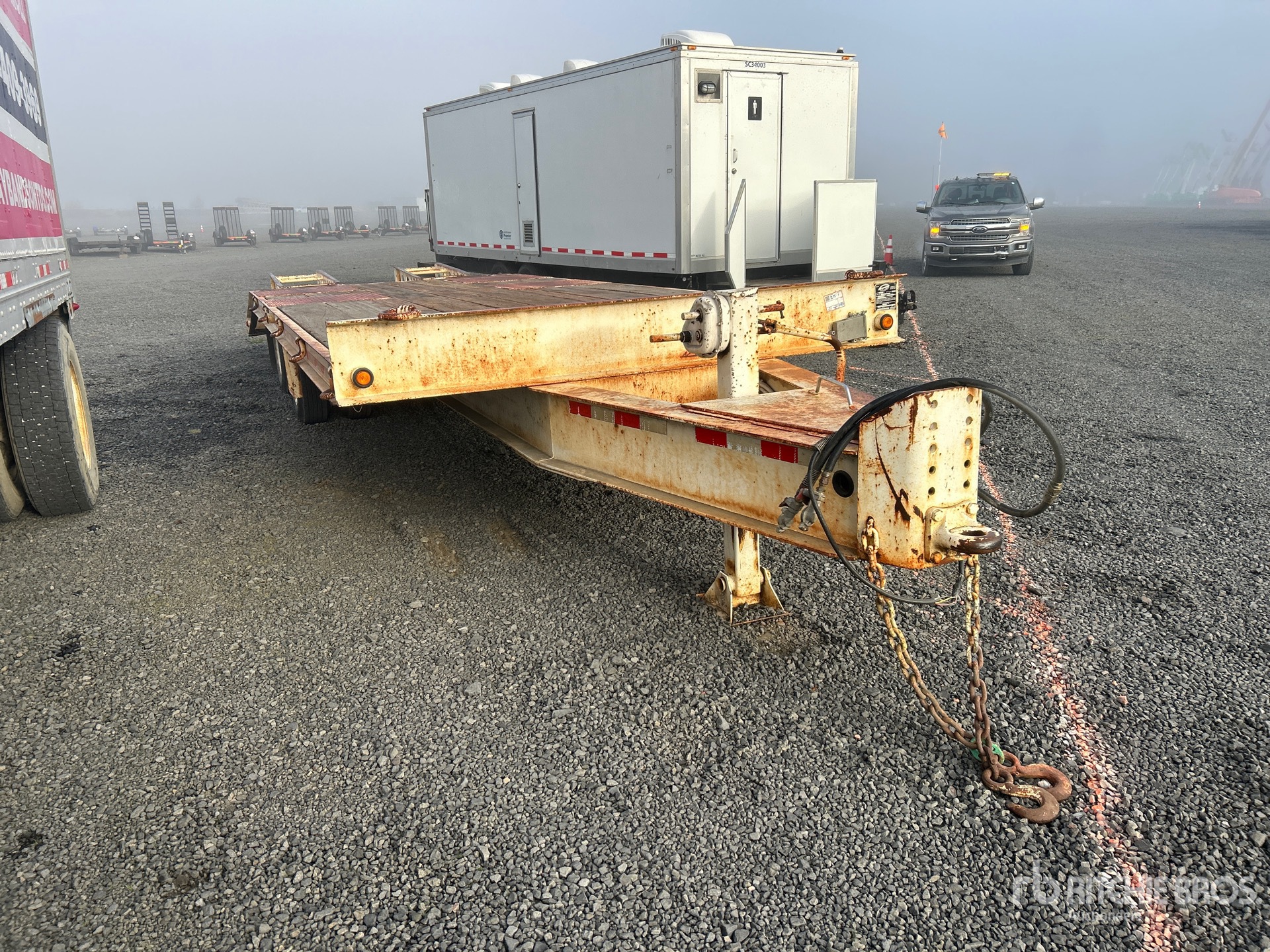 2000 Olympic 20 ton T/A