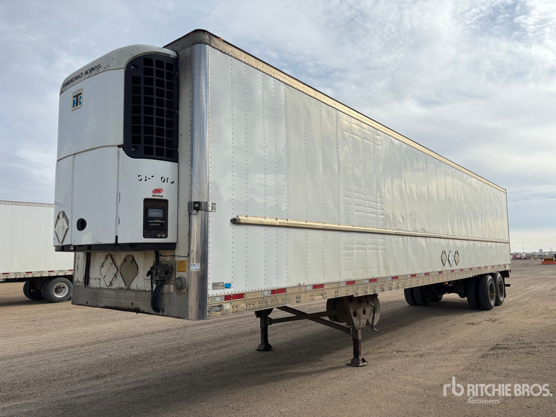 Photo of 2009 Utility 48 ft x 102 in T/A