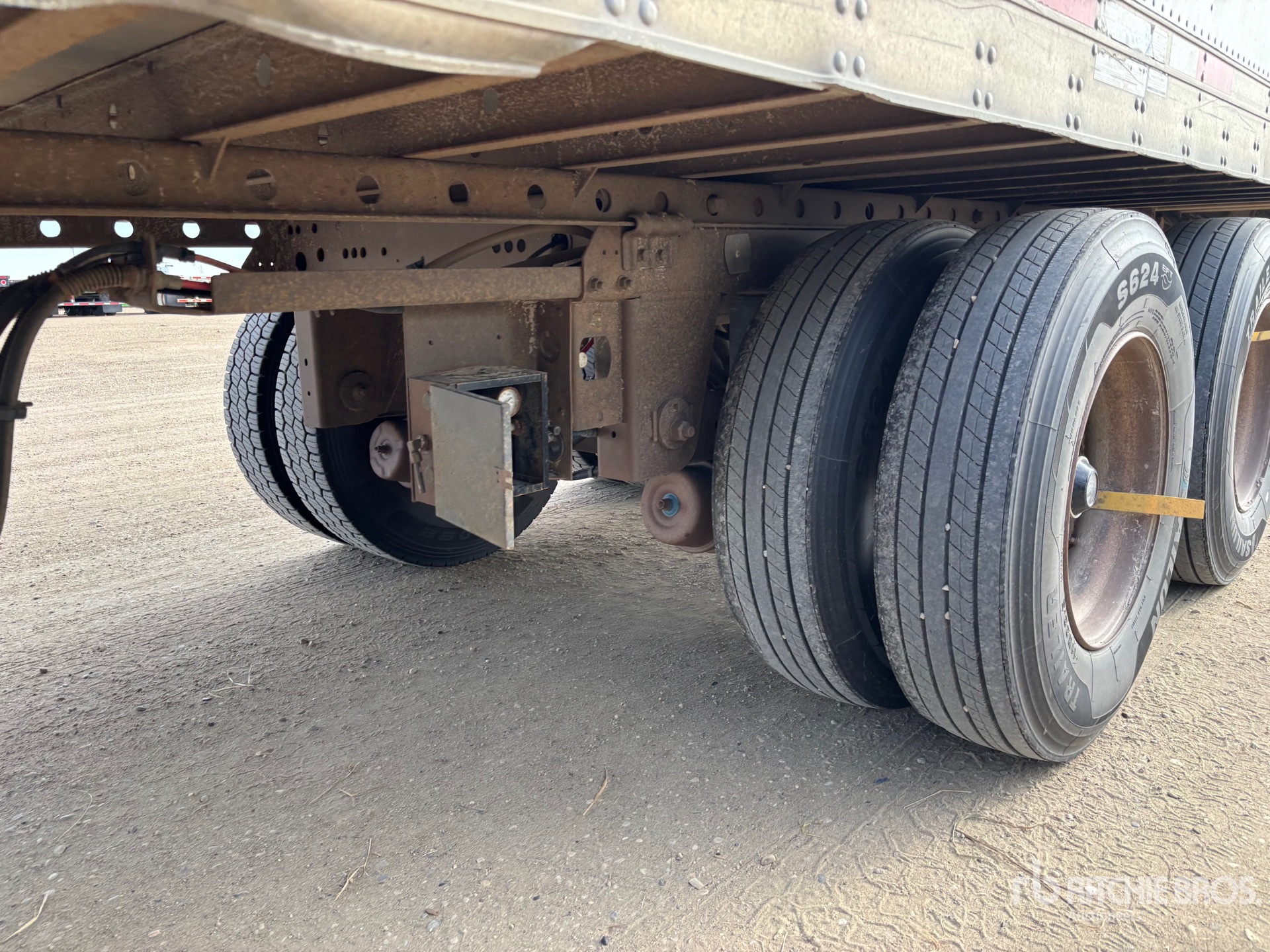 2009 Utility 48 FT X 102 IN T/A