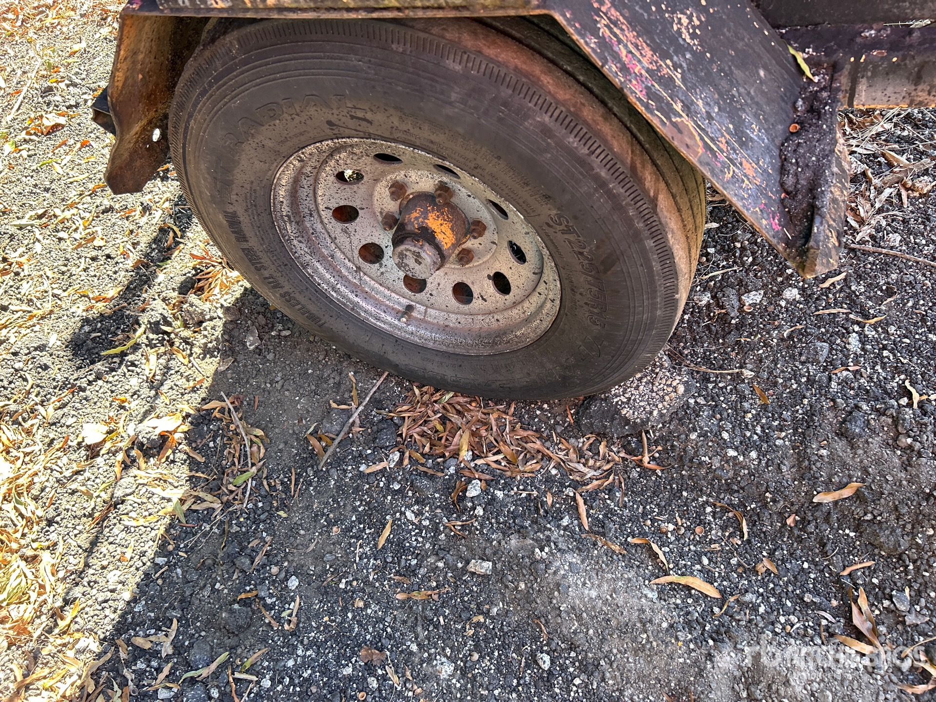 Leeboy Towable Asphalt Sealcoating Trailer